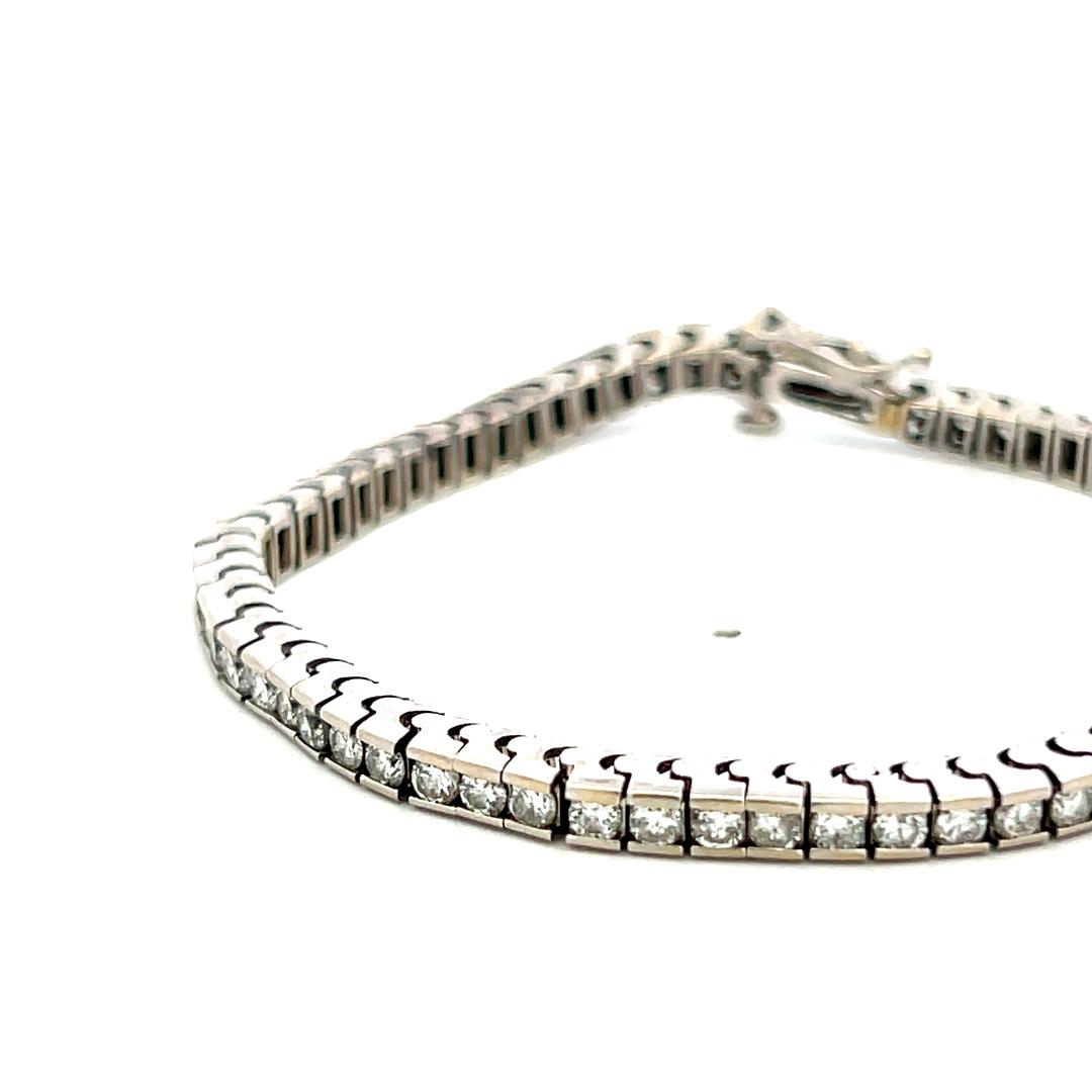 Vintage 14K White Gold Tennis Bracelet with 3.3 Carat Round G-I1 Diamonds