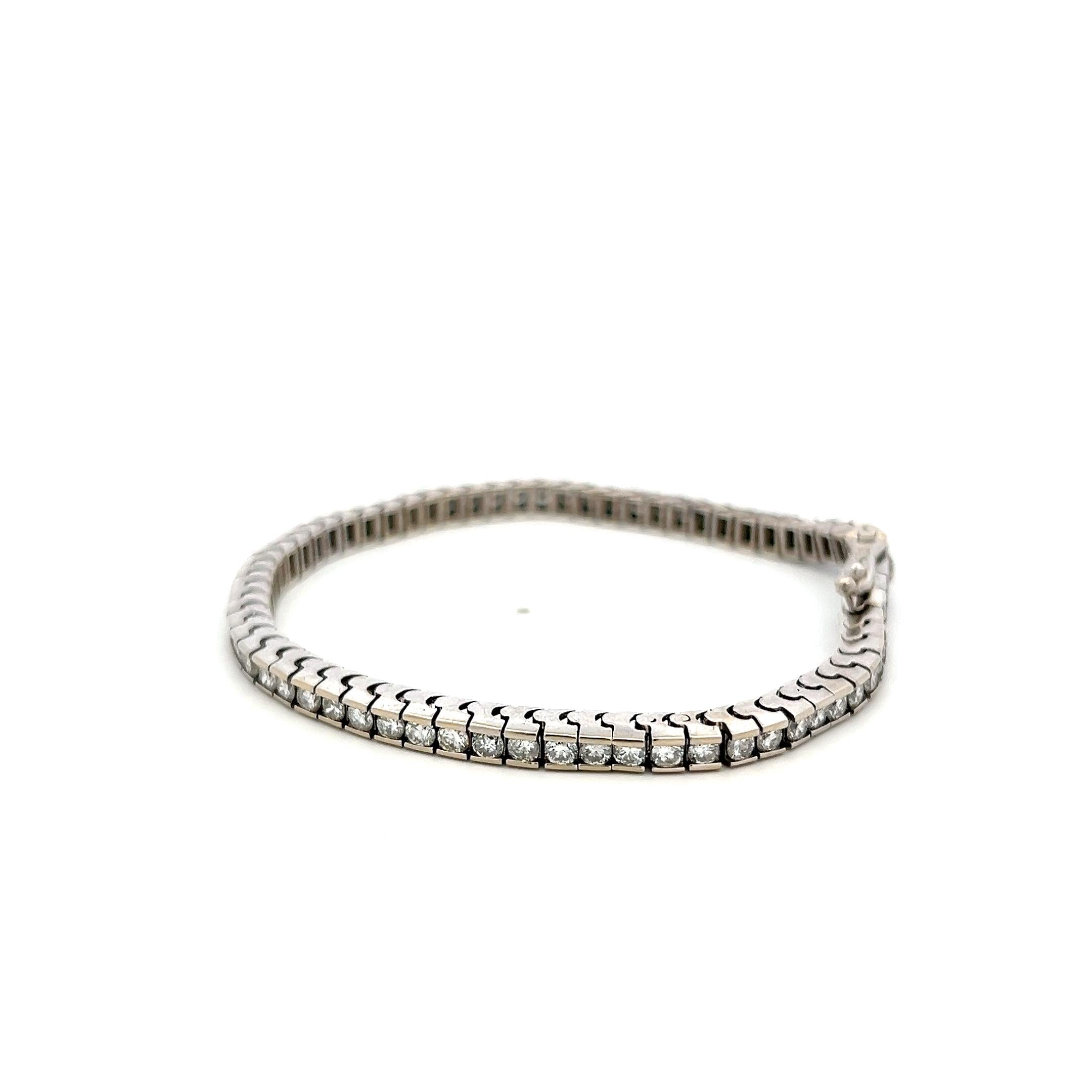 Vintage 14K White Gold Tennis Bracelet with 3.3 Carat Round G-I1 Diamonds