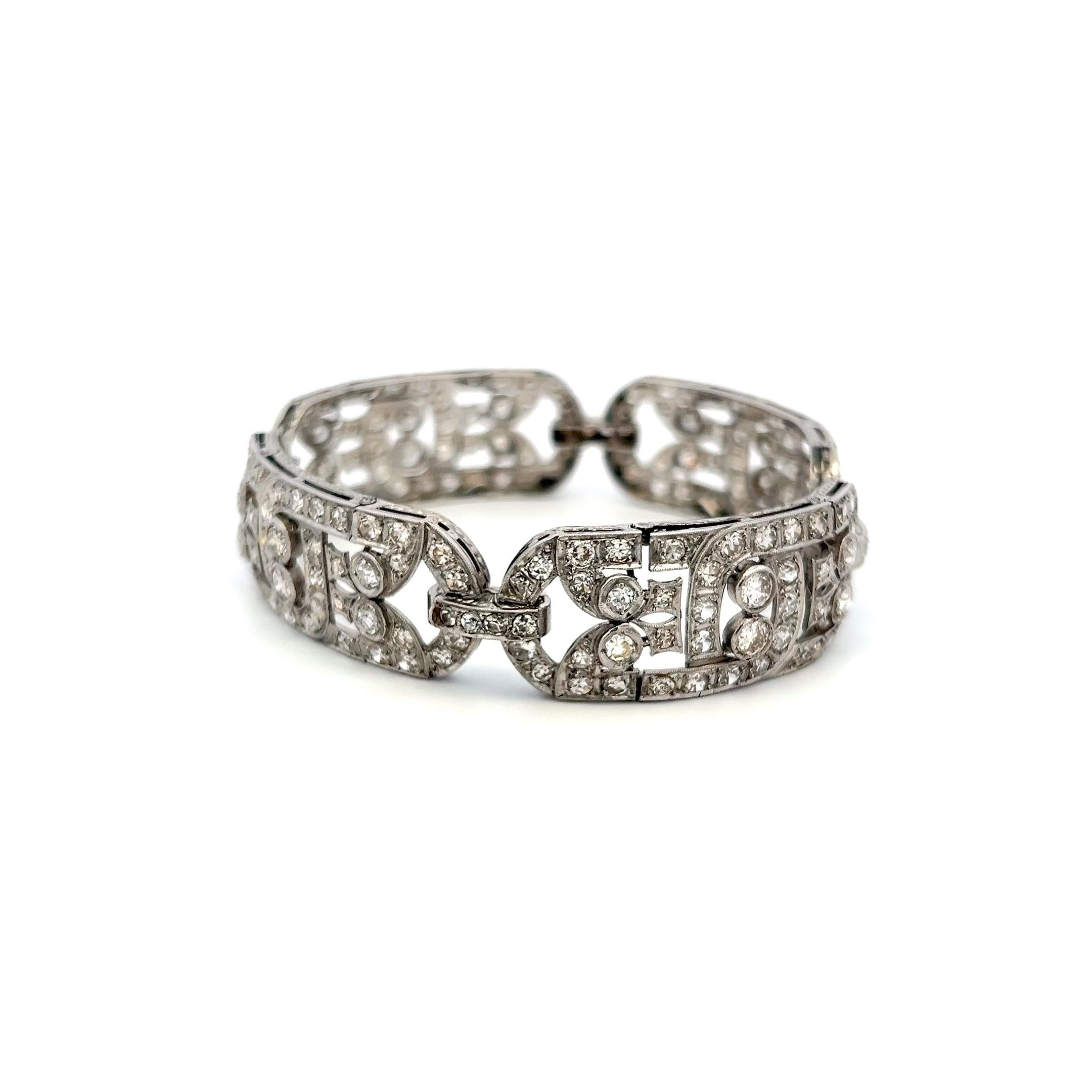Platinum Art-Deco Link Bracelet with 10 Carat Old European Cut G-SI Diamonds
