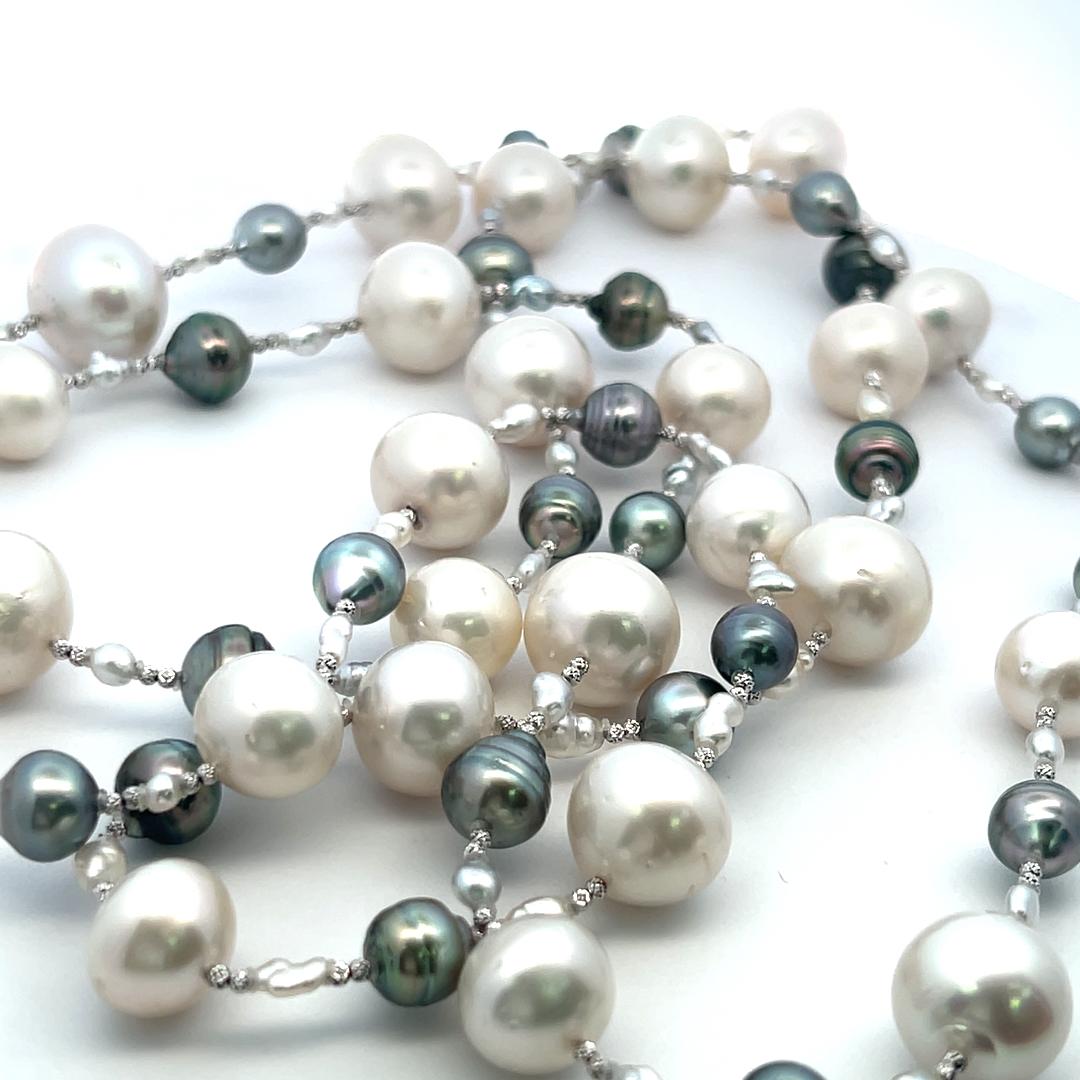 Vintage 18K White Gold Beaded Necklace with White and Titanium Pearls 152.8g