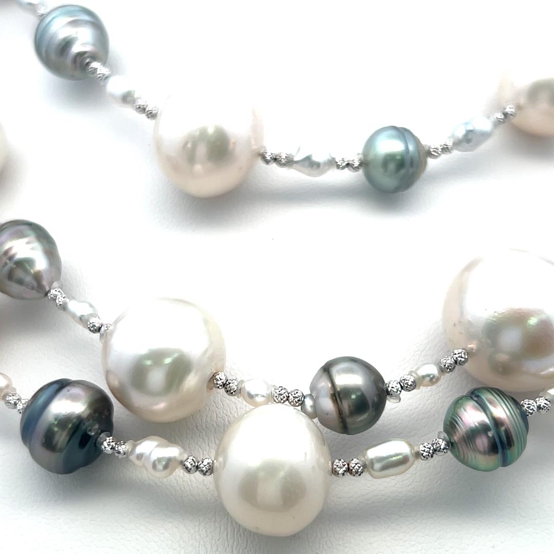 Vintage 18K White Gold Beaded Necklace with White and Titanium Pearls 152.8g