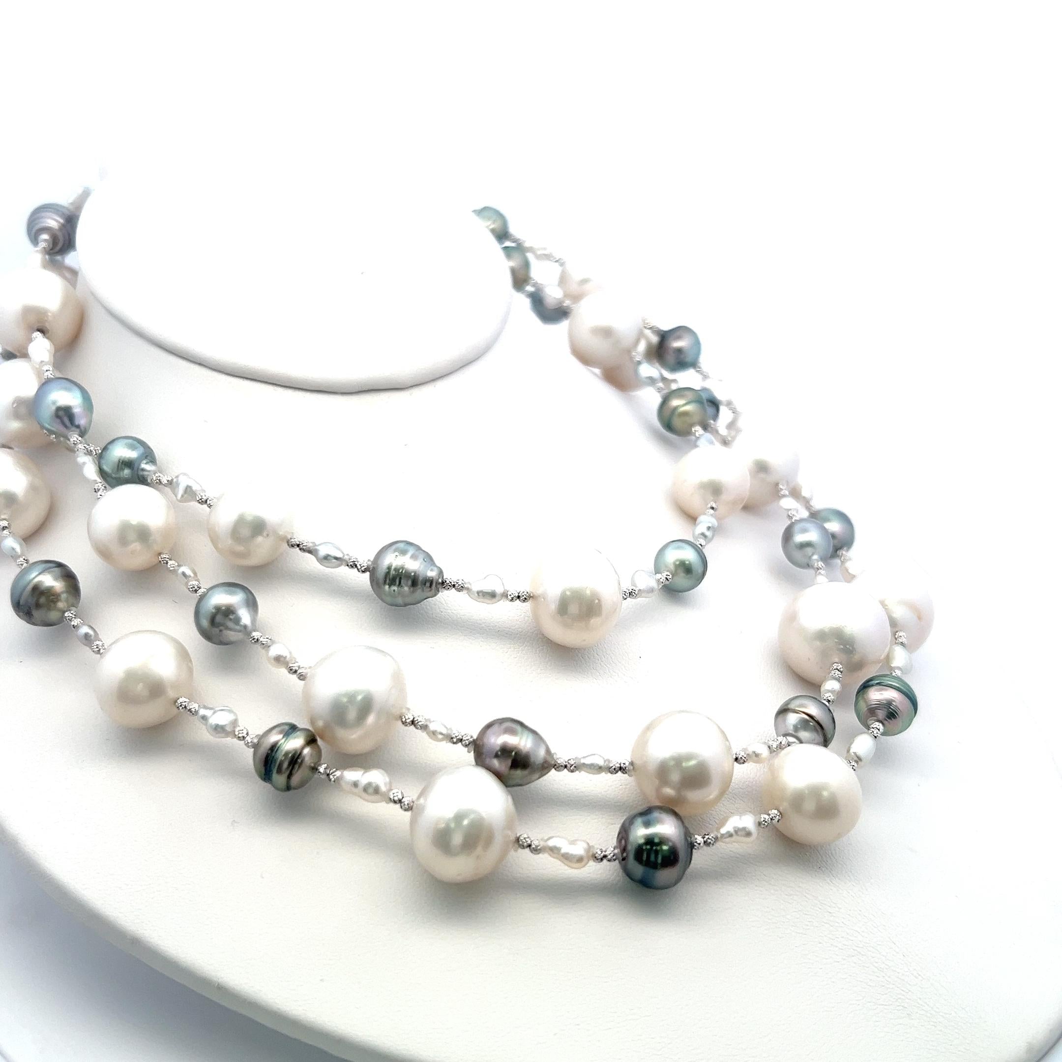 Vintage 18K White Gold Beaded Necklace with White and Titanium Pearls 152.8g