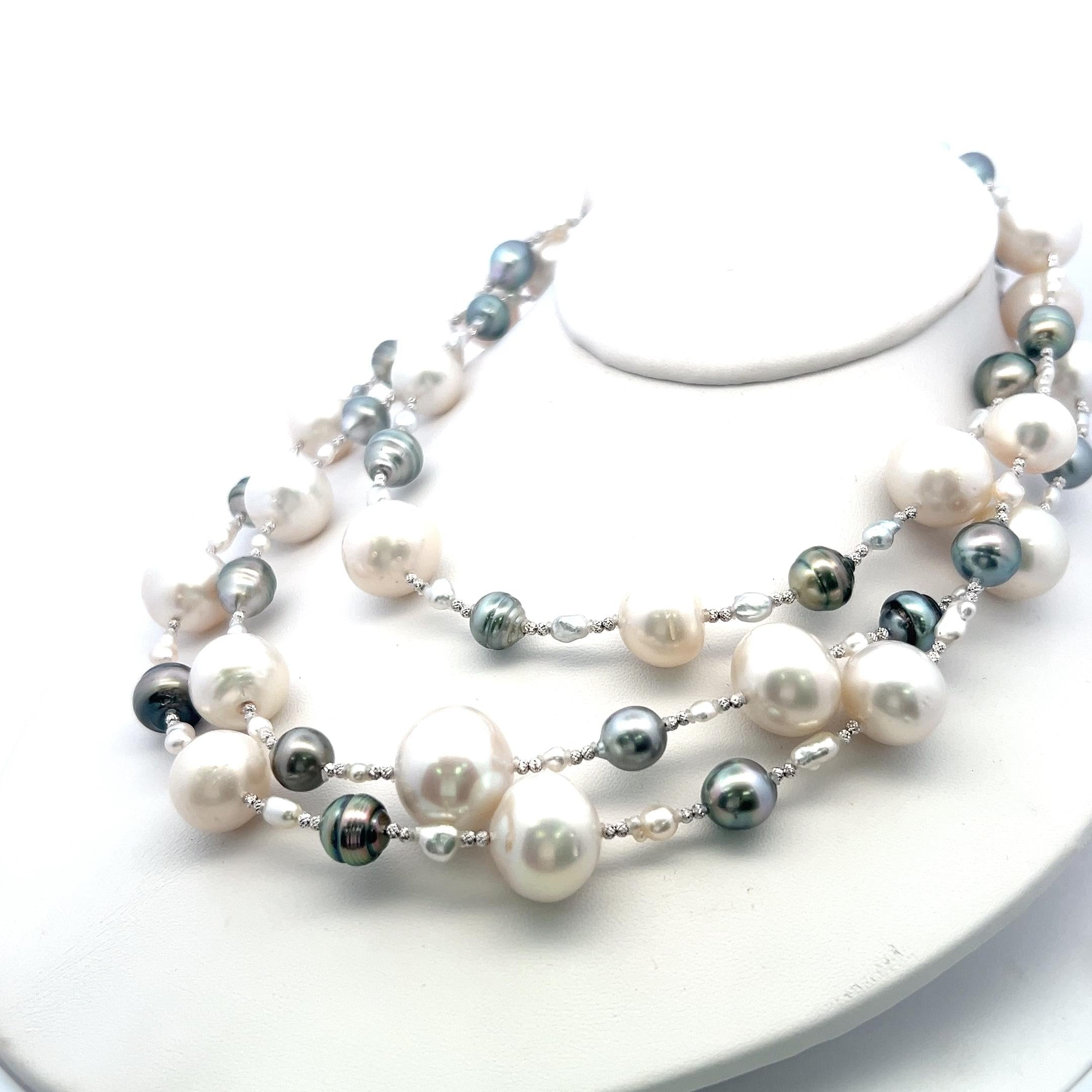Vintage 18K White Gold Beaded Necklace with White and Titanium Pearls 152.8g