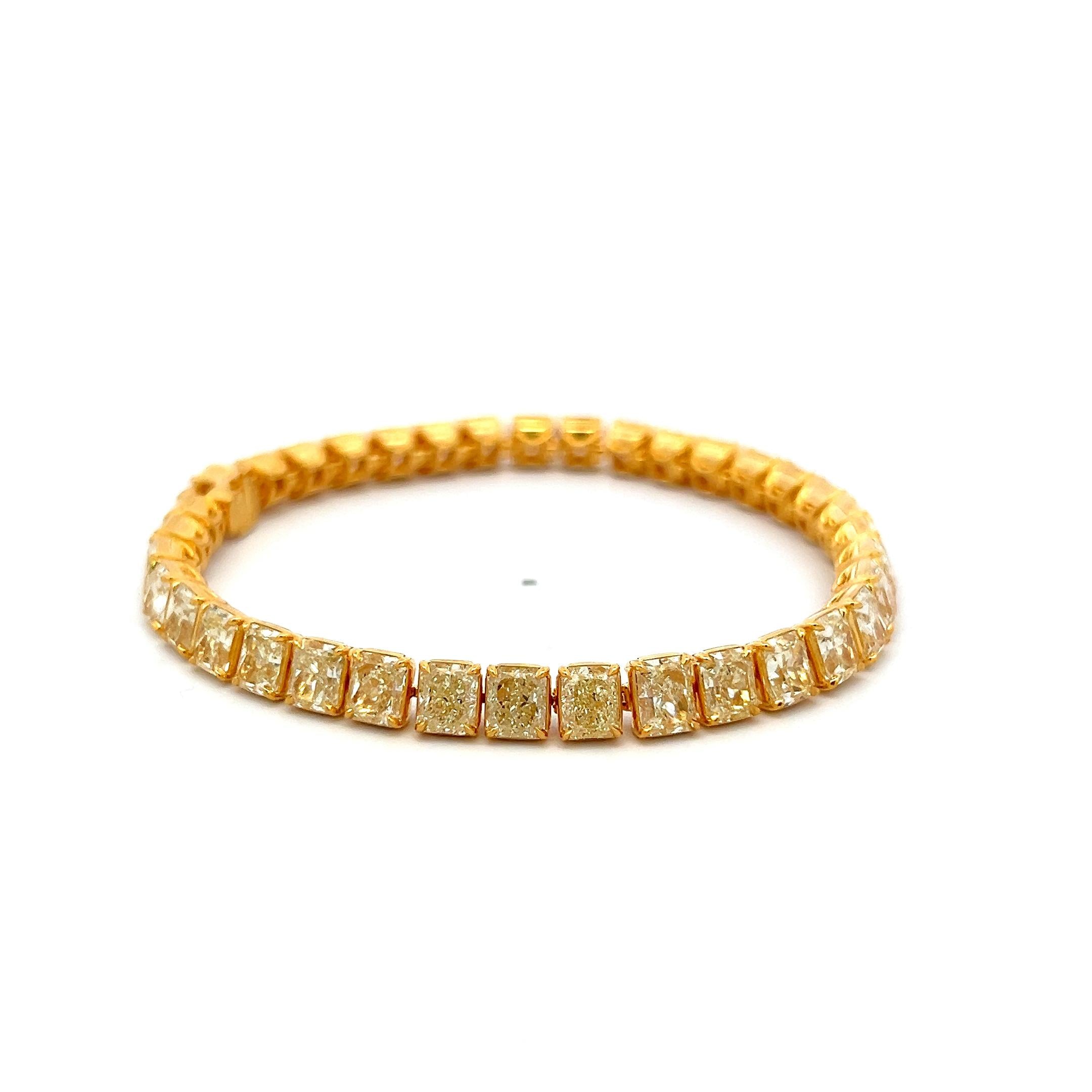 18K Yellow Gold Tennis Bracelet 22.21 Carat Radiant Cut Fancy Yellow Diamonds