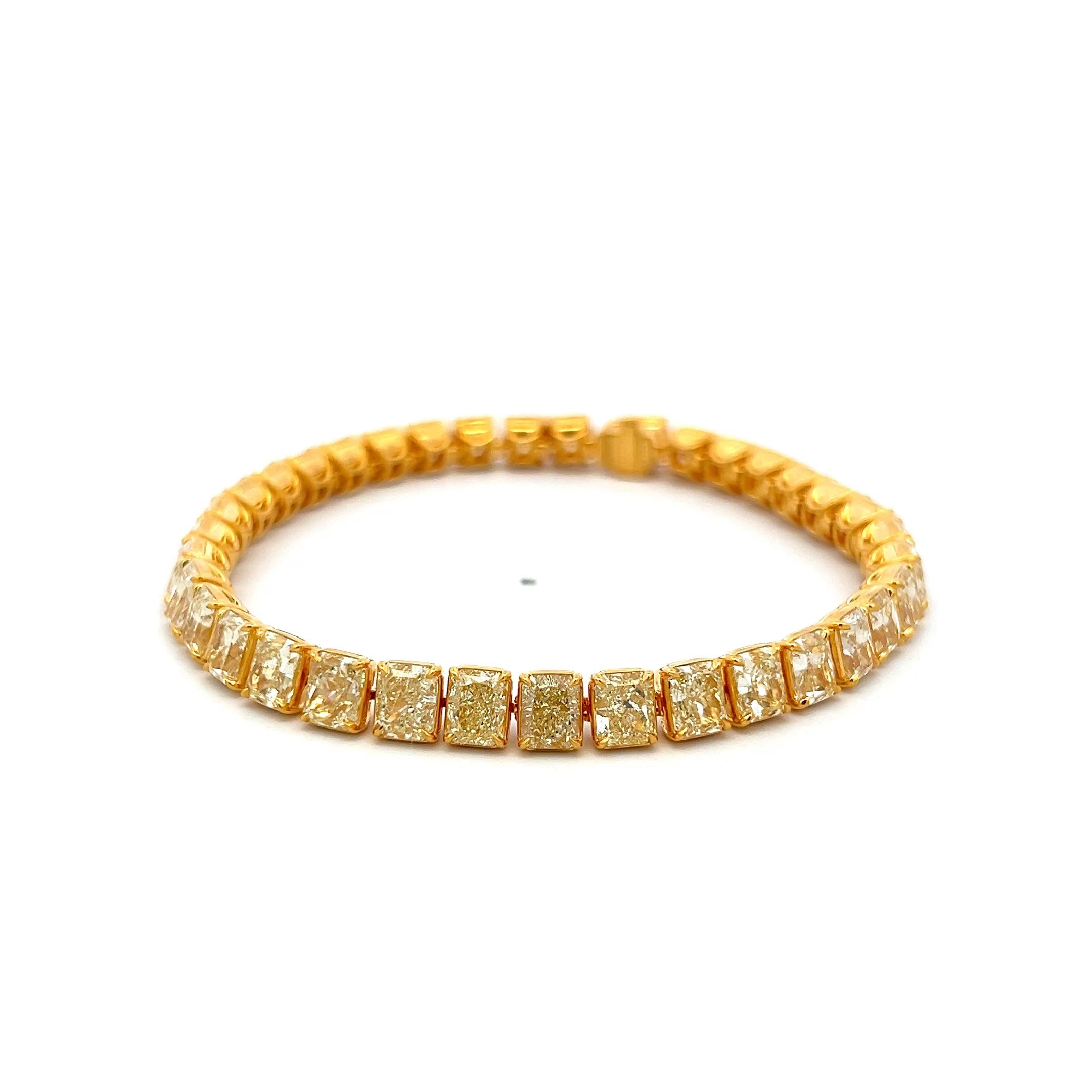 18K Yellow Gold Tennis Bracelet 22.21 Carat Radiant Cut Fancy Yellow Diamonds