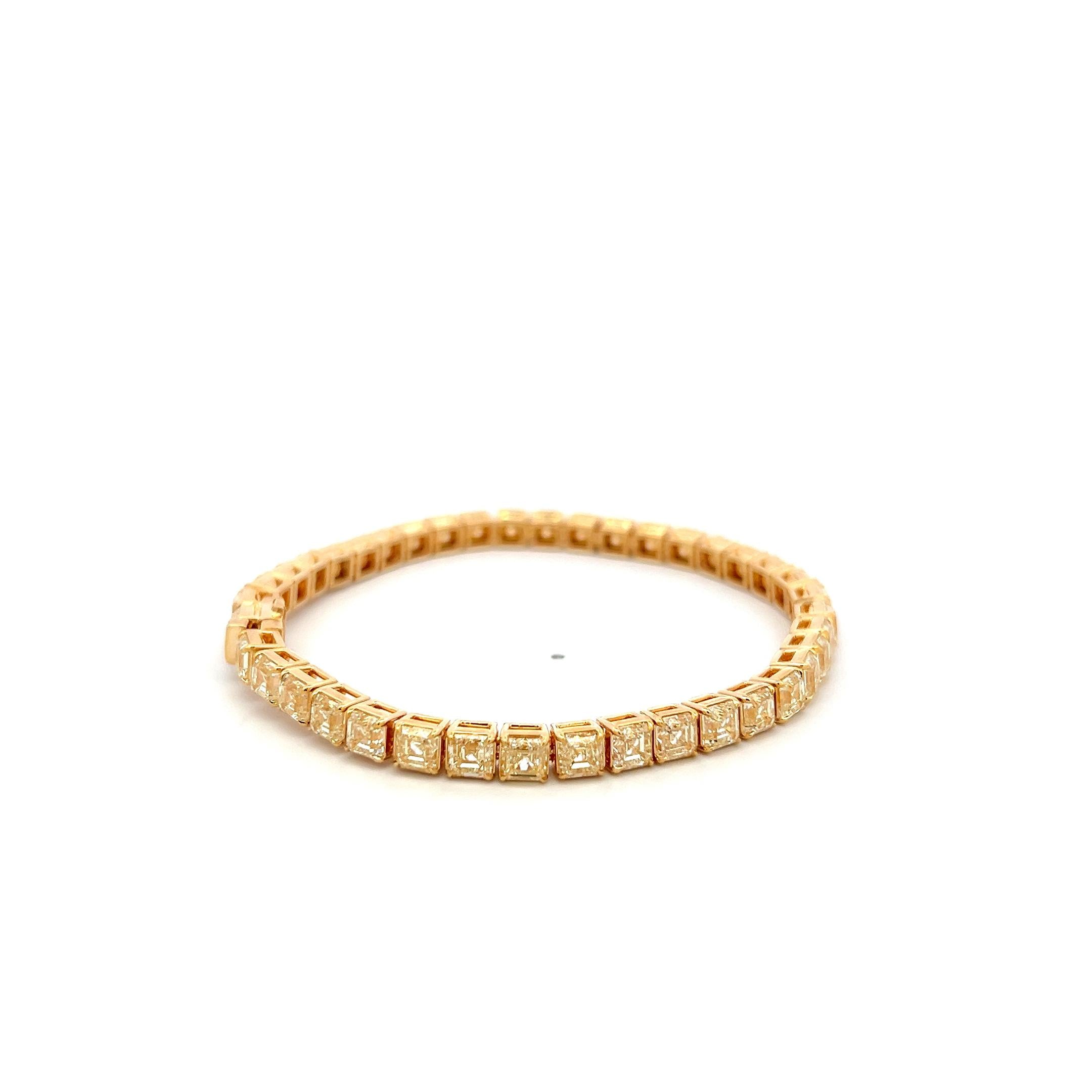 18K Yellow Gold Tennis Bracelet with 18.58 Carat Asscher Cut FIY-VS Diamonds