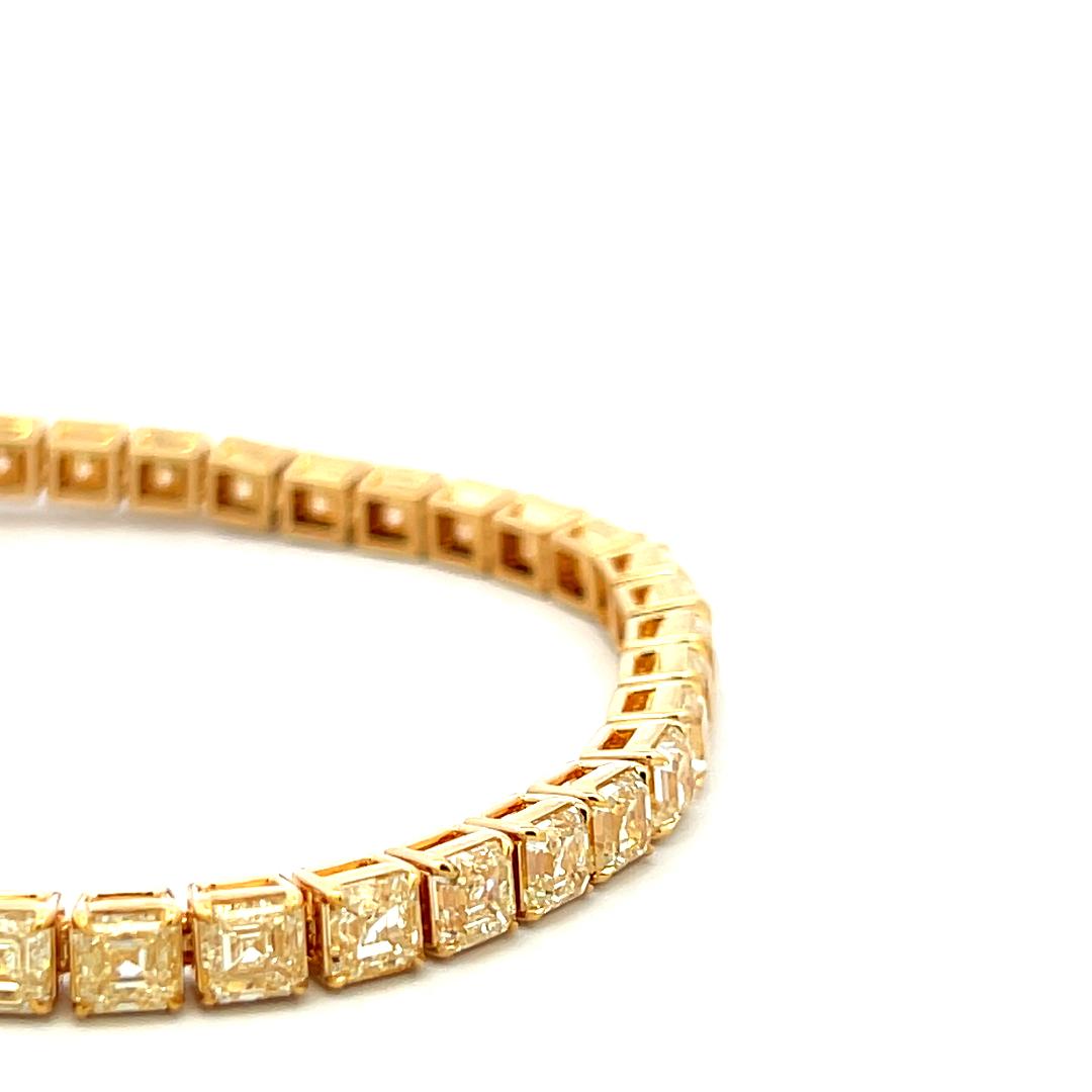 18K Yellow Gold Tennis Bracelet with 18.58 Carat Asscher Cut FIY-VS Diamonds