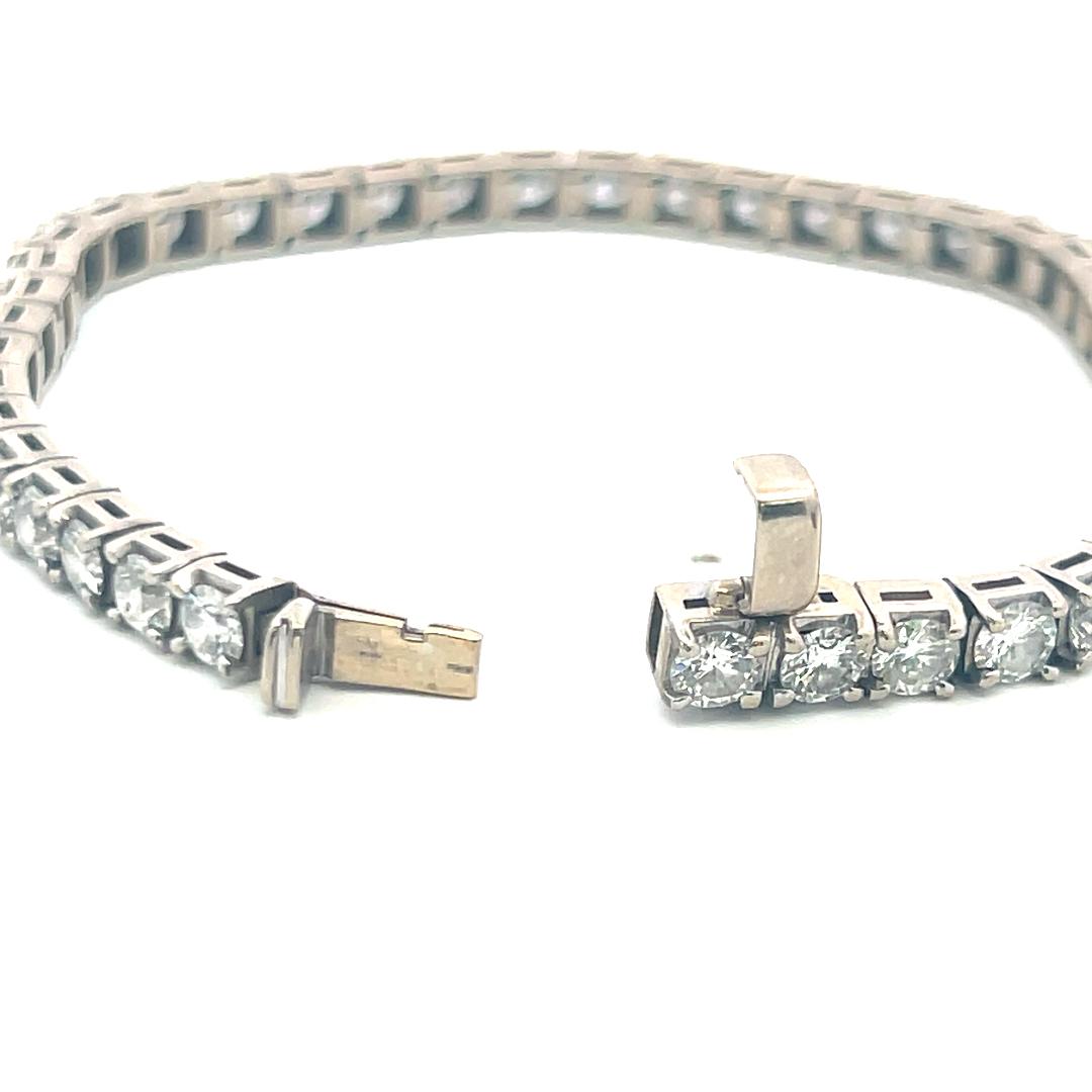 Vintage 10 Carat Round F-VS Diamonds Tennis Bracelet in 18K White Gold