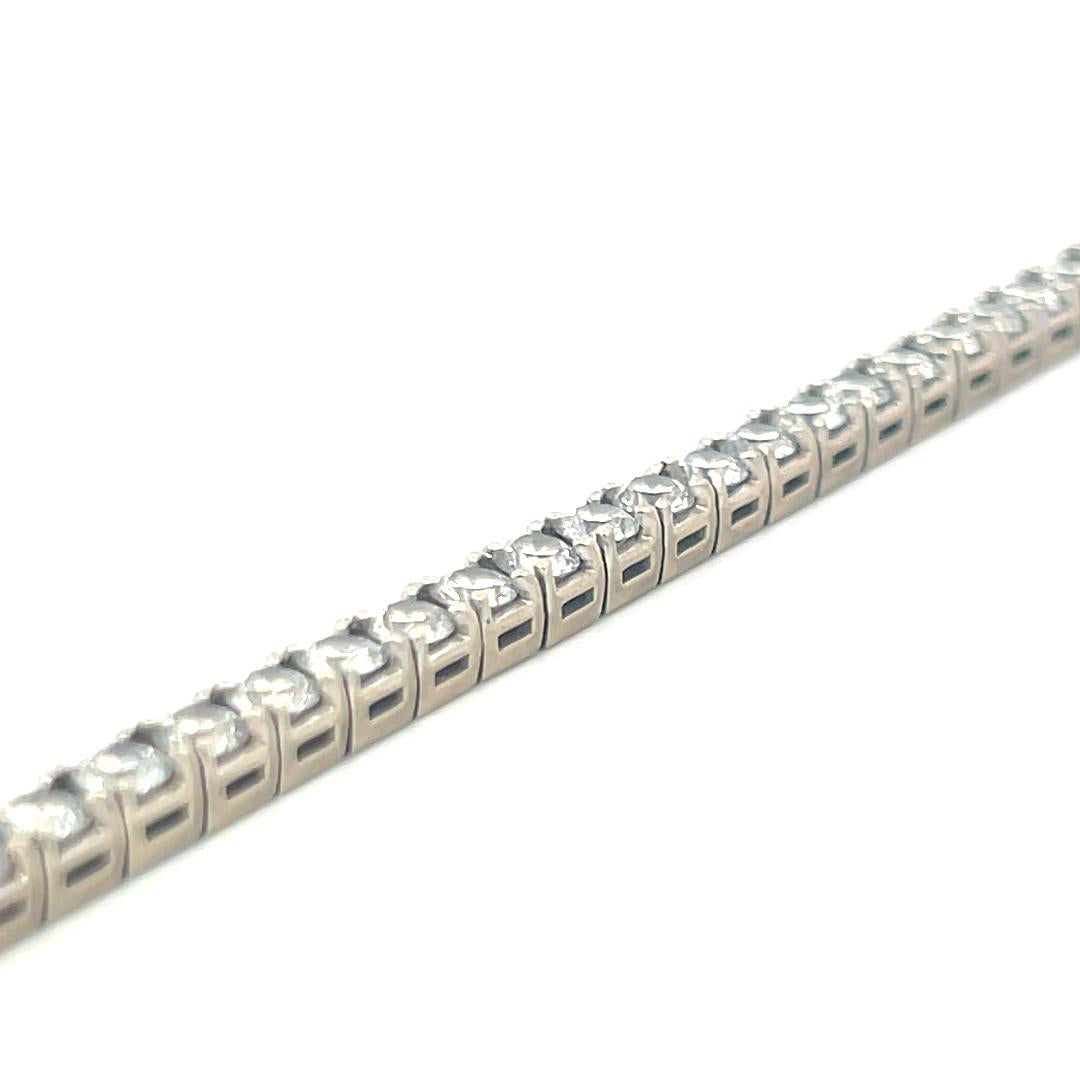 Vintage 10 Carat Round F-VS Diamonds Tennis Bracelet in 18K White Gold