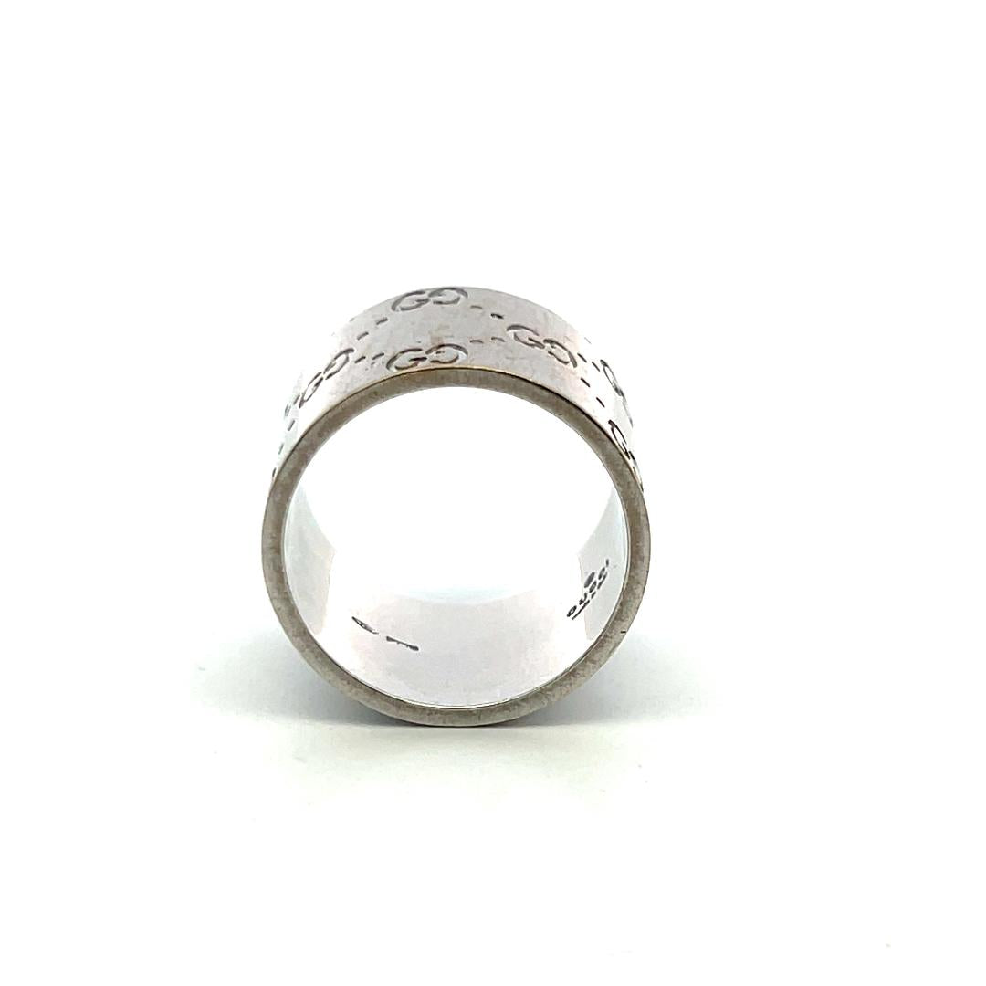 Gucci Vintage 18 Karat White Gold Band Ring 13.8 Grams Size 6.5