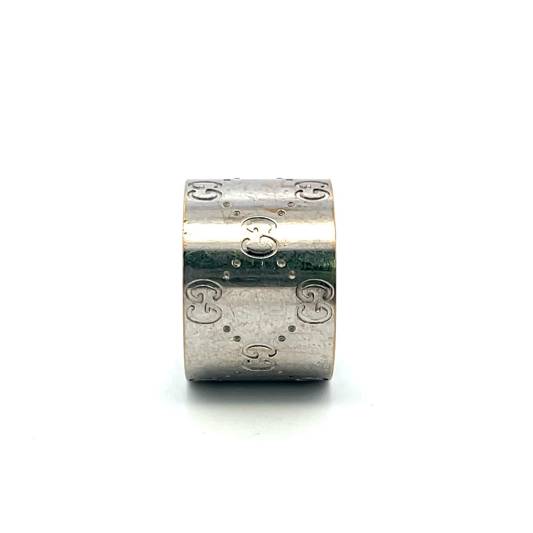 Gucci Vintage 18 Karat White Gold Band Ring 13.8 Grams Size 6.5
