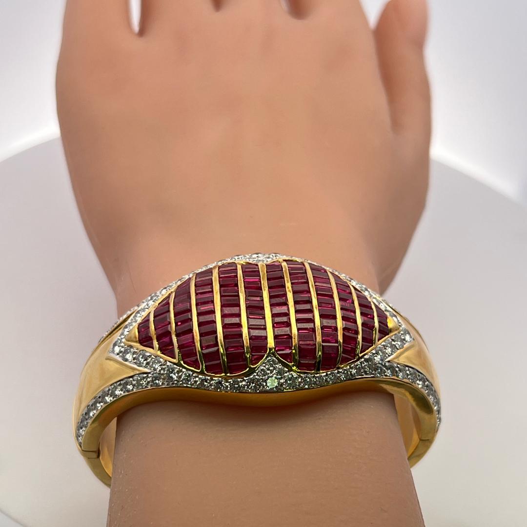 18K Yellow Gold Bangle Bracelet with 5ct Round G VS Diamonds & 10.5ct Ruby