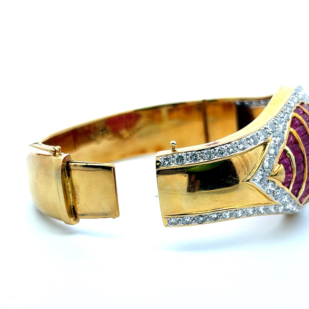 18K Yellow Gold Bangle Bracelet with 5ct Round G VS Diamonds & 10.5ct Ruby