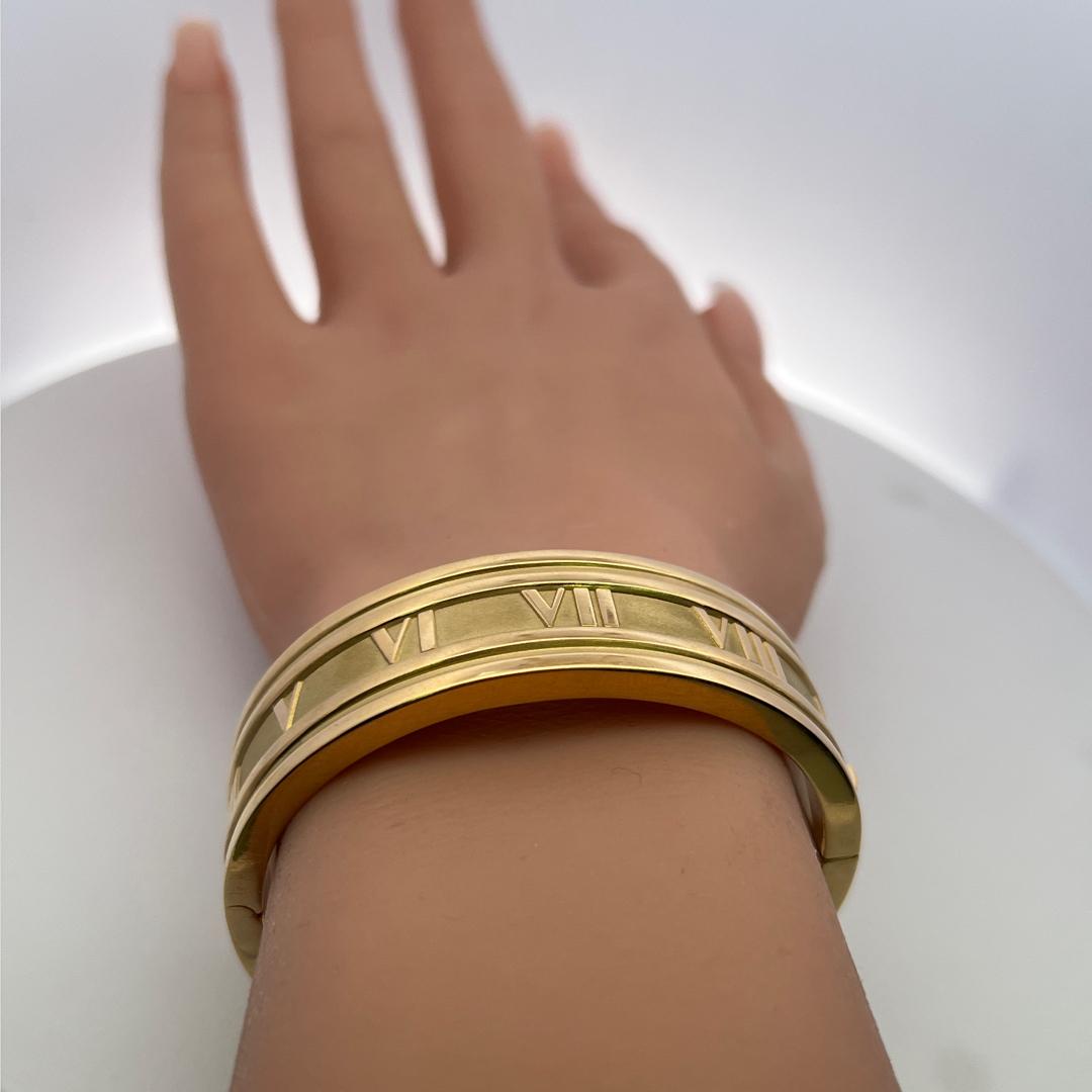 Tiffany & Co 18 Karat Yellow Gold Atlas Bangle Bracelet Size 6.75
