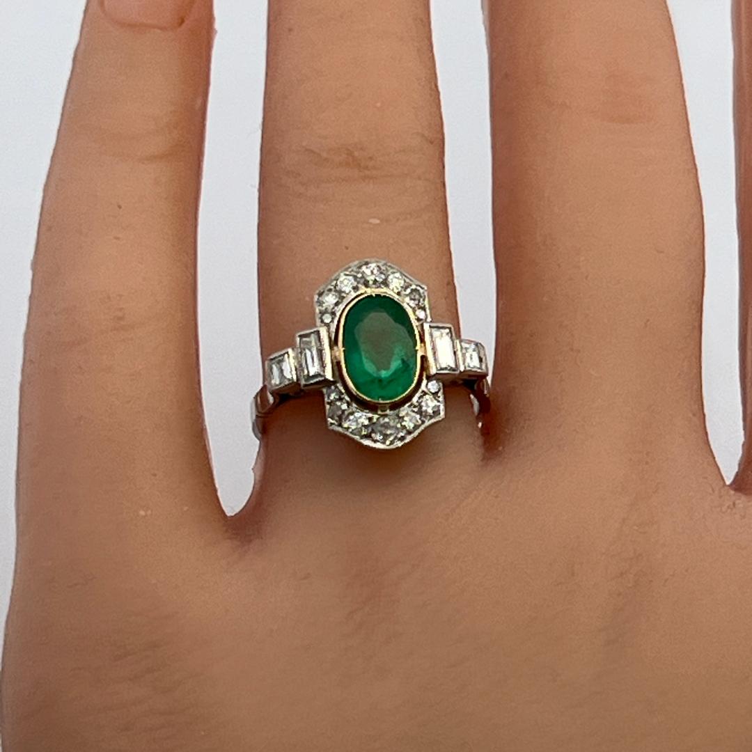 18K Gold Platinum Art Deco Ring 0.72ct H SI Diamonds & 6.5x9.5mm Emerald Size 8