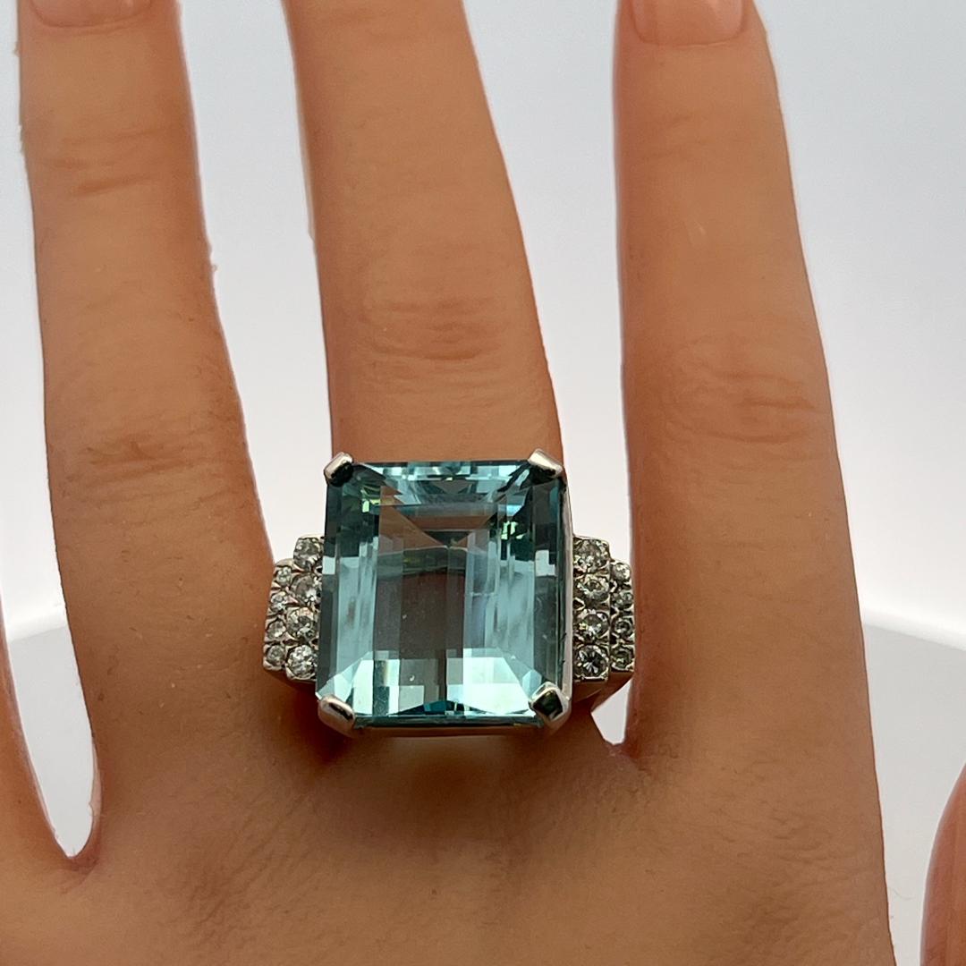 14K White Gold Cocktail Ring with 0.48ct Round Diamonds & Aquamarine Size 6.25