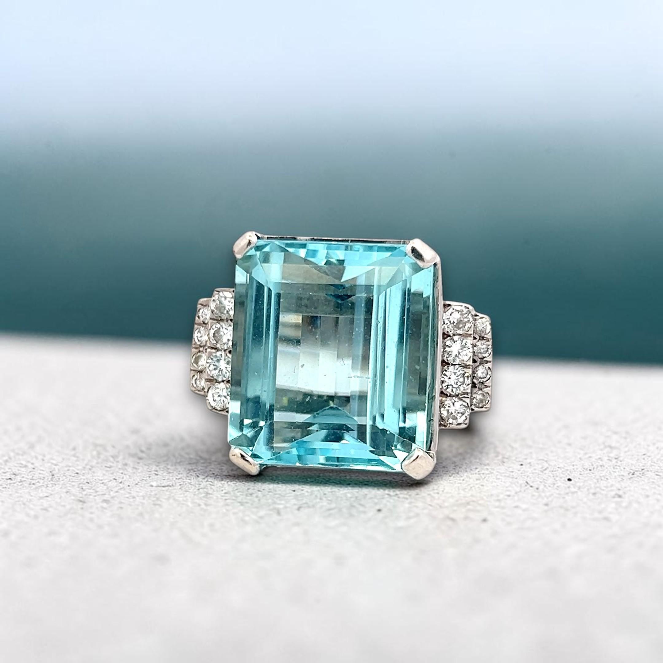 14K White Gold Cocktail Ring with 0.48ct Round Diamonds & Aquamarine Size 6.25