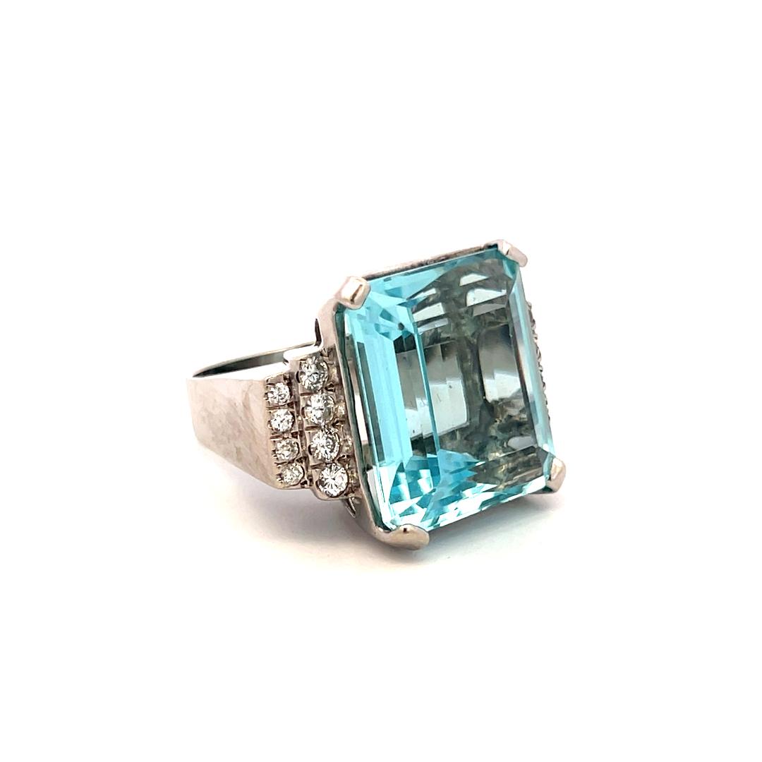 14K White Gold Cocktail Ring with 0.48ct Round Diamonds & Aquamarine Size 6.25