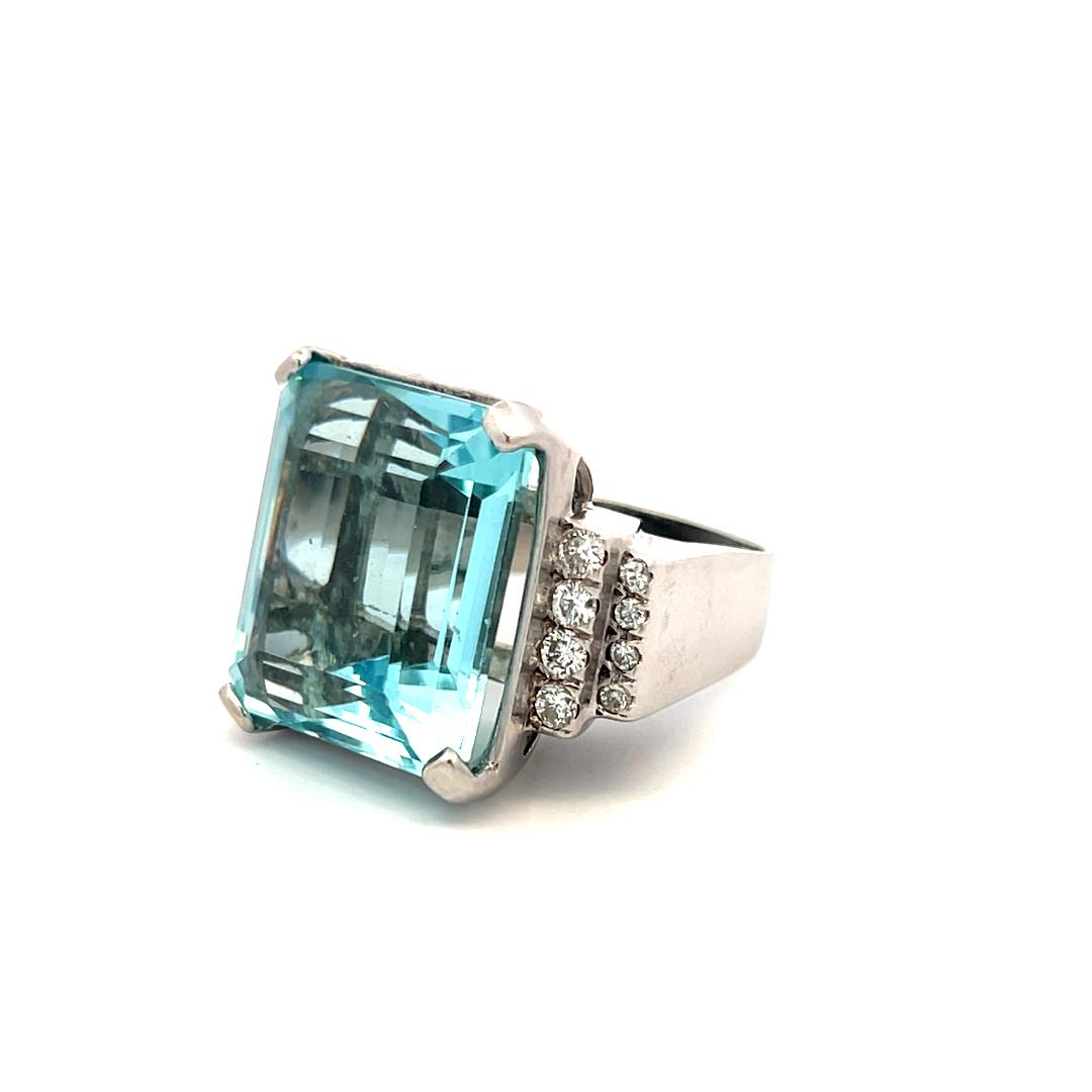 14K White Gold Cocktail Ring with 0.48ct Round Diamonds & Aquamarine Size 6.25