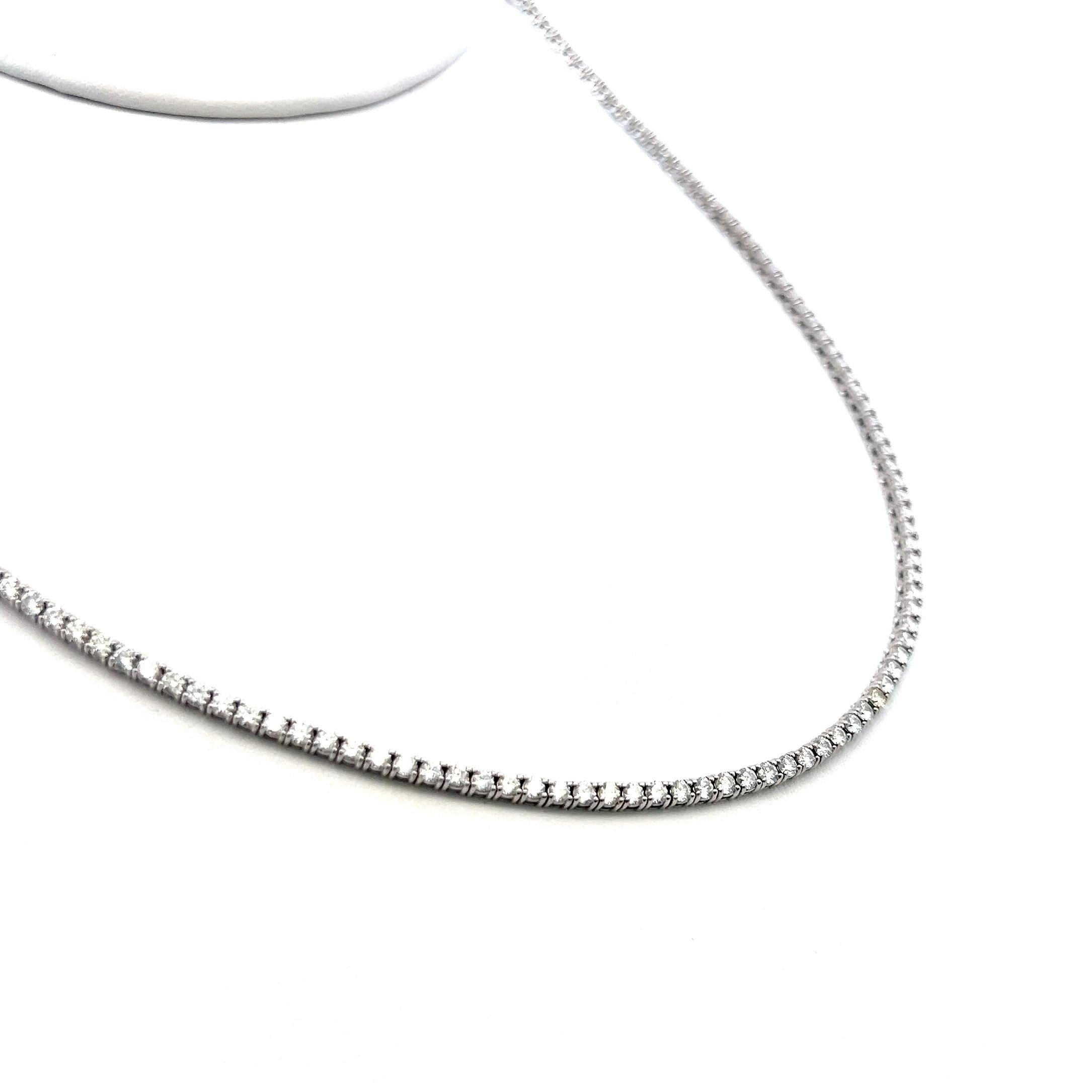 Vintage 18 Karat White Gold Tennis Necklace with 9 Carat Round H-VS Diamonds
