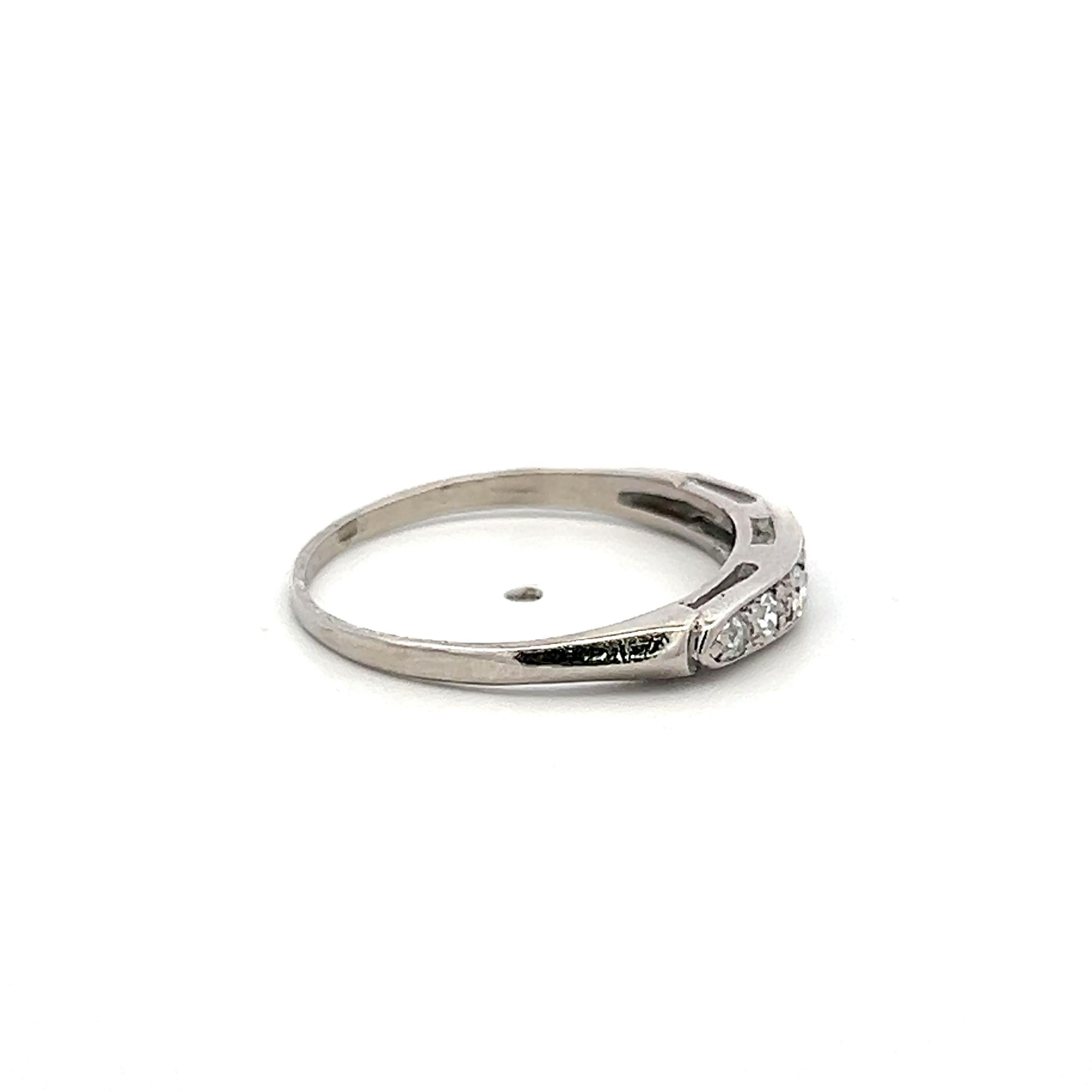 Platinum Band Ring with 0.2 Carat Circular Brilliant Cut I-VS Diamonds Size 7