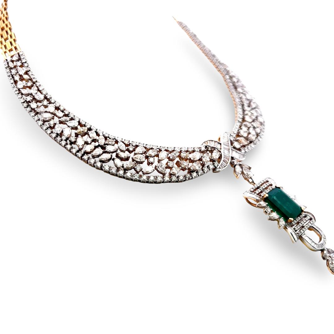 18K Yellow Gold Collar Necklace with 29.68 Carat Mixed Diamonds & 7.75ct Emerald