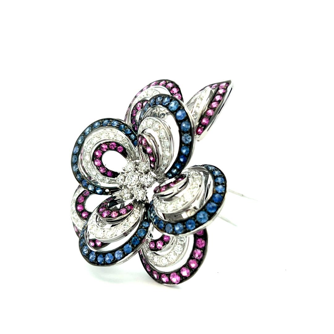 18K White Gold Pin Brooch with 4.5ct Round G VS Diamonds & 7.25ct Sapphire