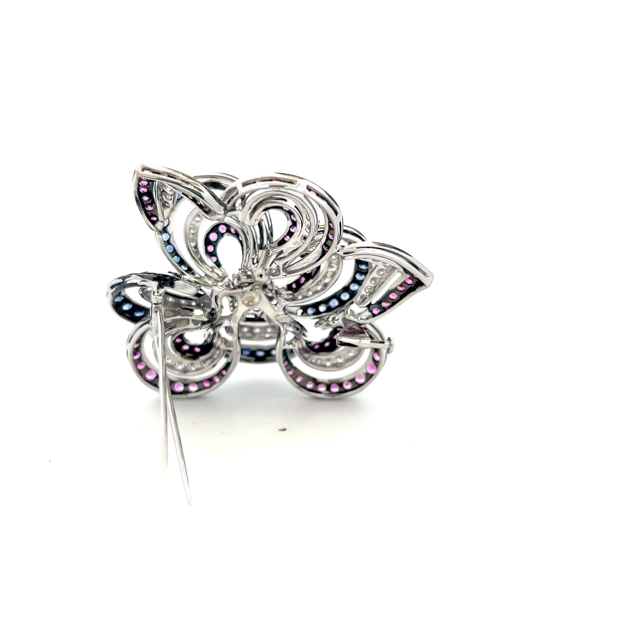 18K White Gold Pin Brooch with 4.5ct Round G VS Diamonds & 7.25ct Sapphire