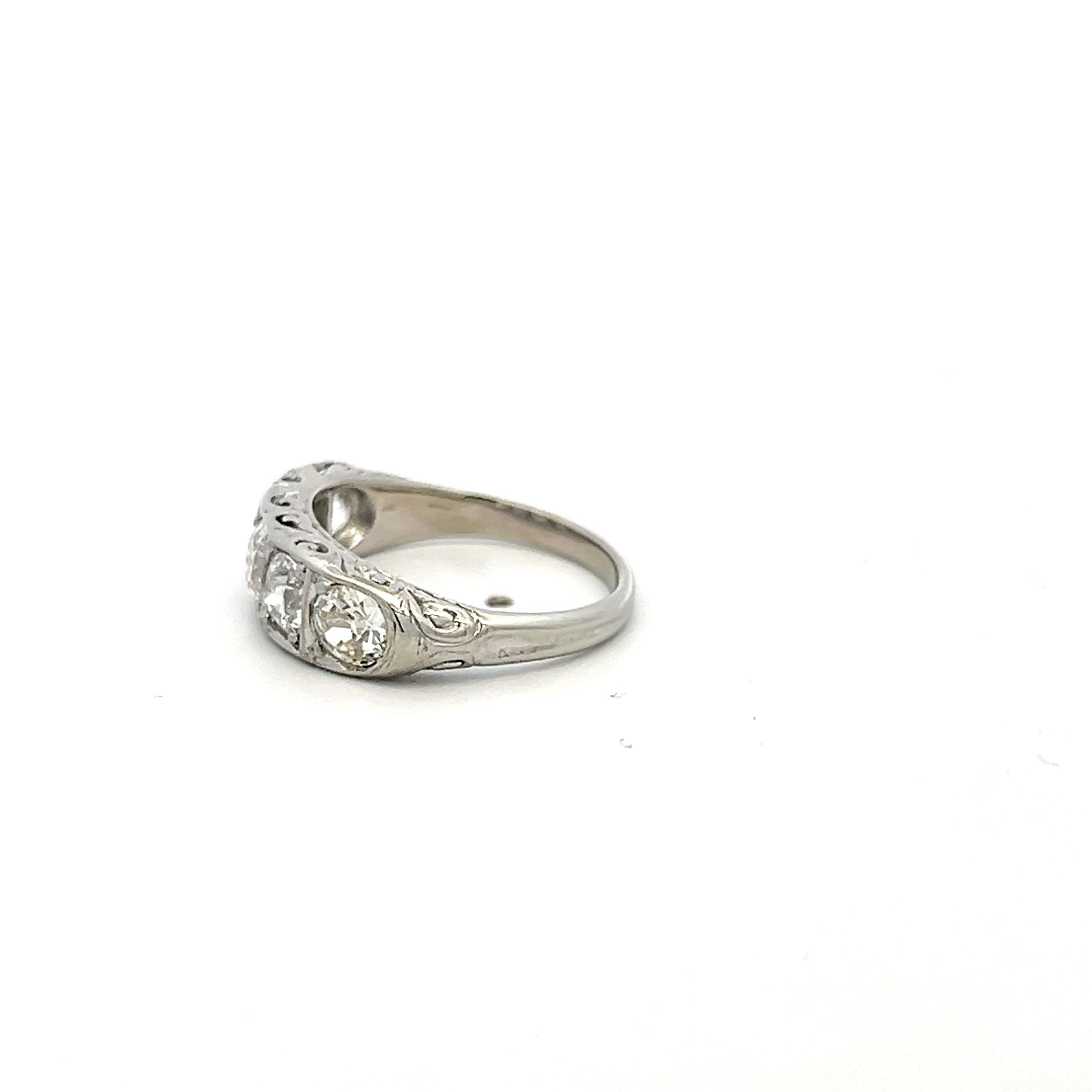 Platinum Band Ring with 1.55 Carat Old European Cut I-SI1 Diamonds Size 6