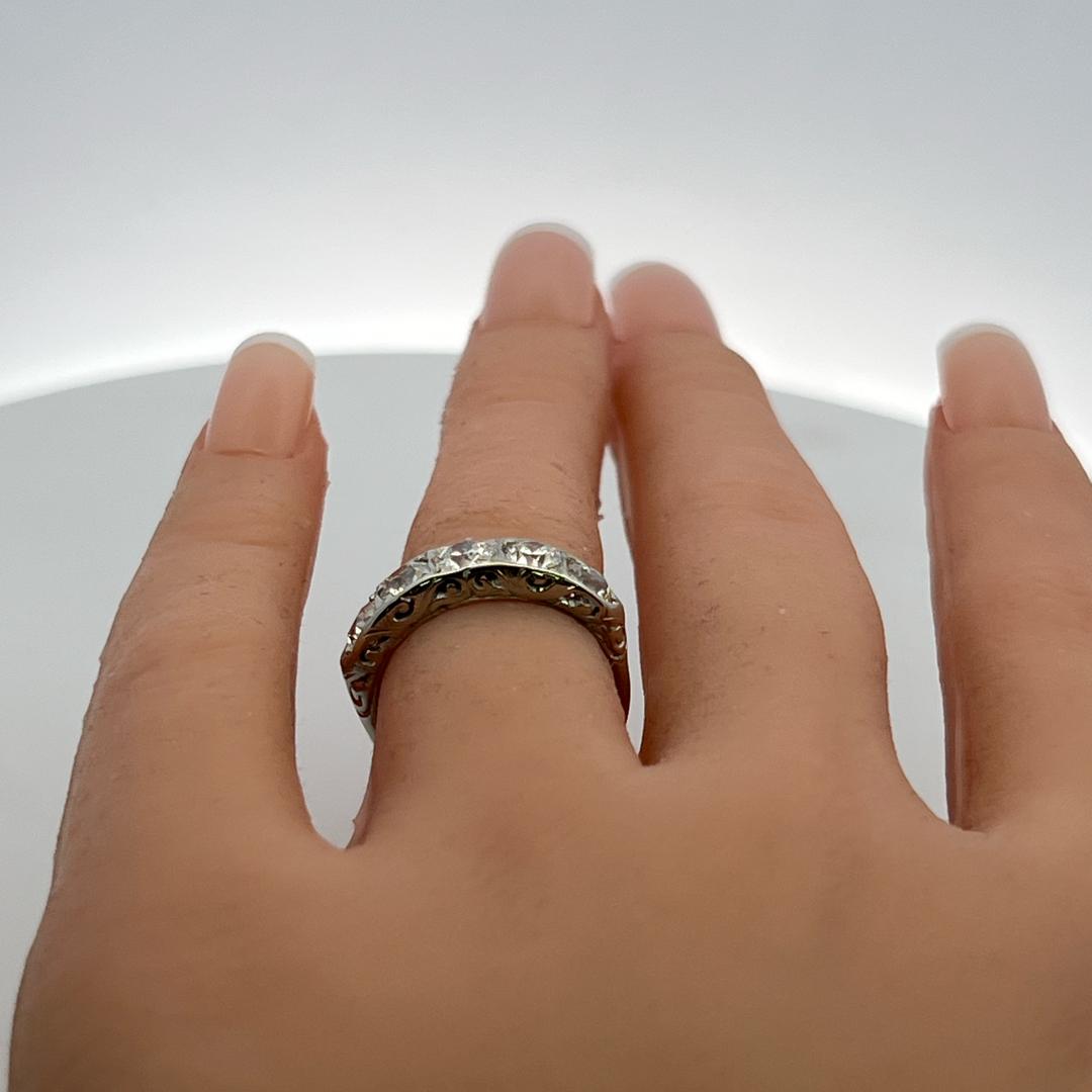 Platinum Band Ring with 1.55 Carat Old European Cut I-SI1 Diamonds Size 6