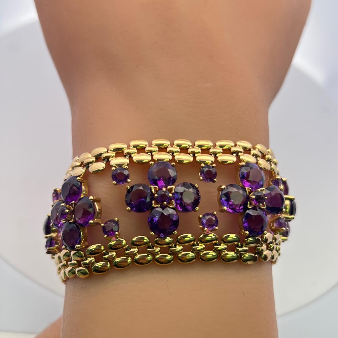 Vintage 14K Yellow Gold Link Bracelet with 48.15 Carat Round Amethysts 7 Inch