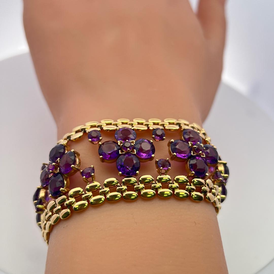 Vintage 14K Yellow Gold Link Bracelet with 48.15 Carat Round Amethysts 7 Inch