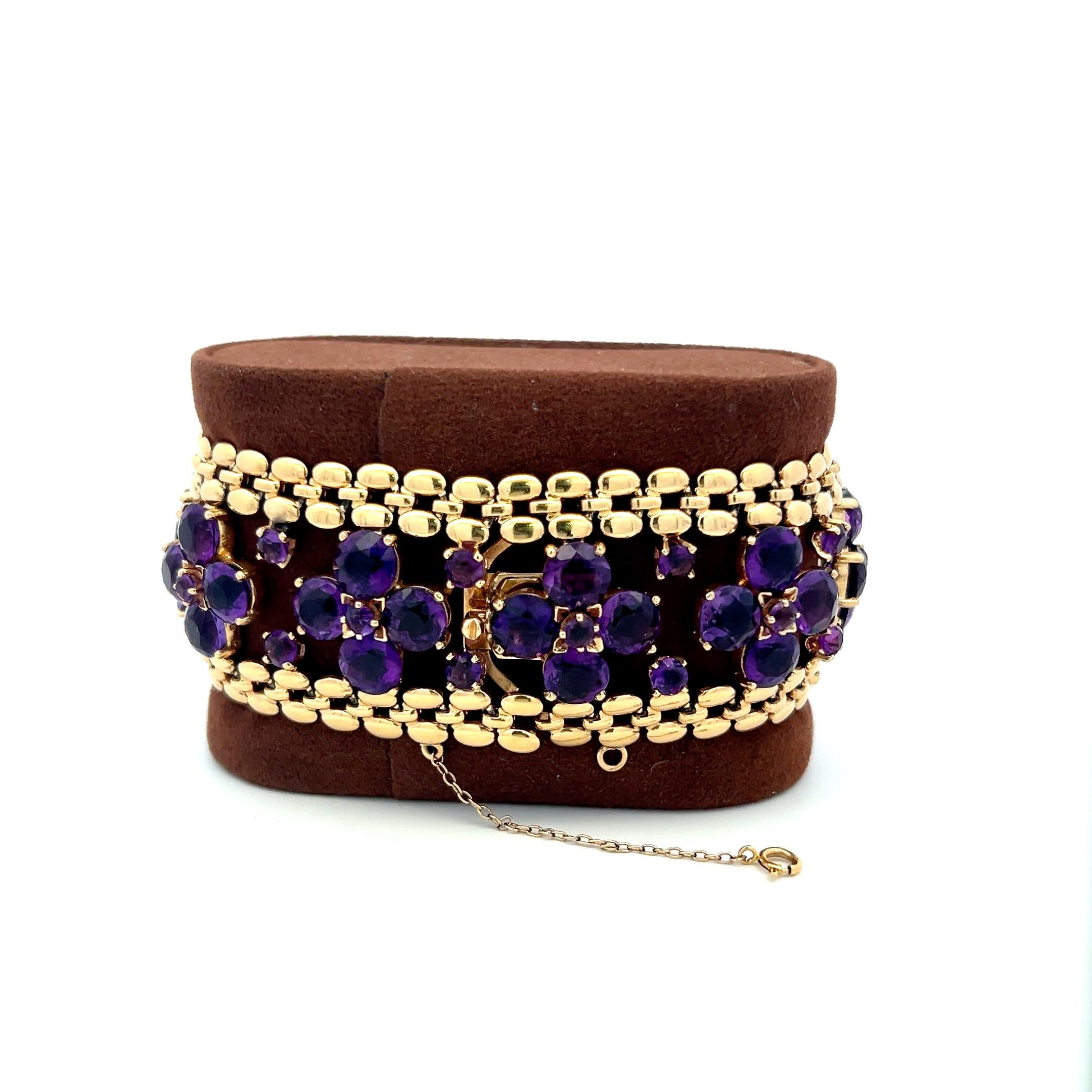 Vintage 14K Yellow Gold Link Bracelet with 48.15 Carat Round Amethysts 7 Inch