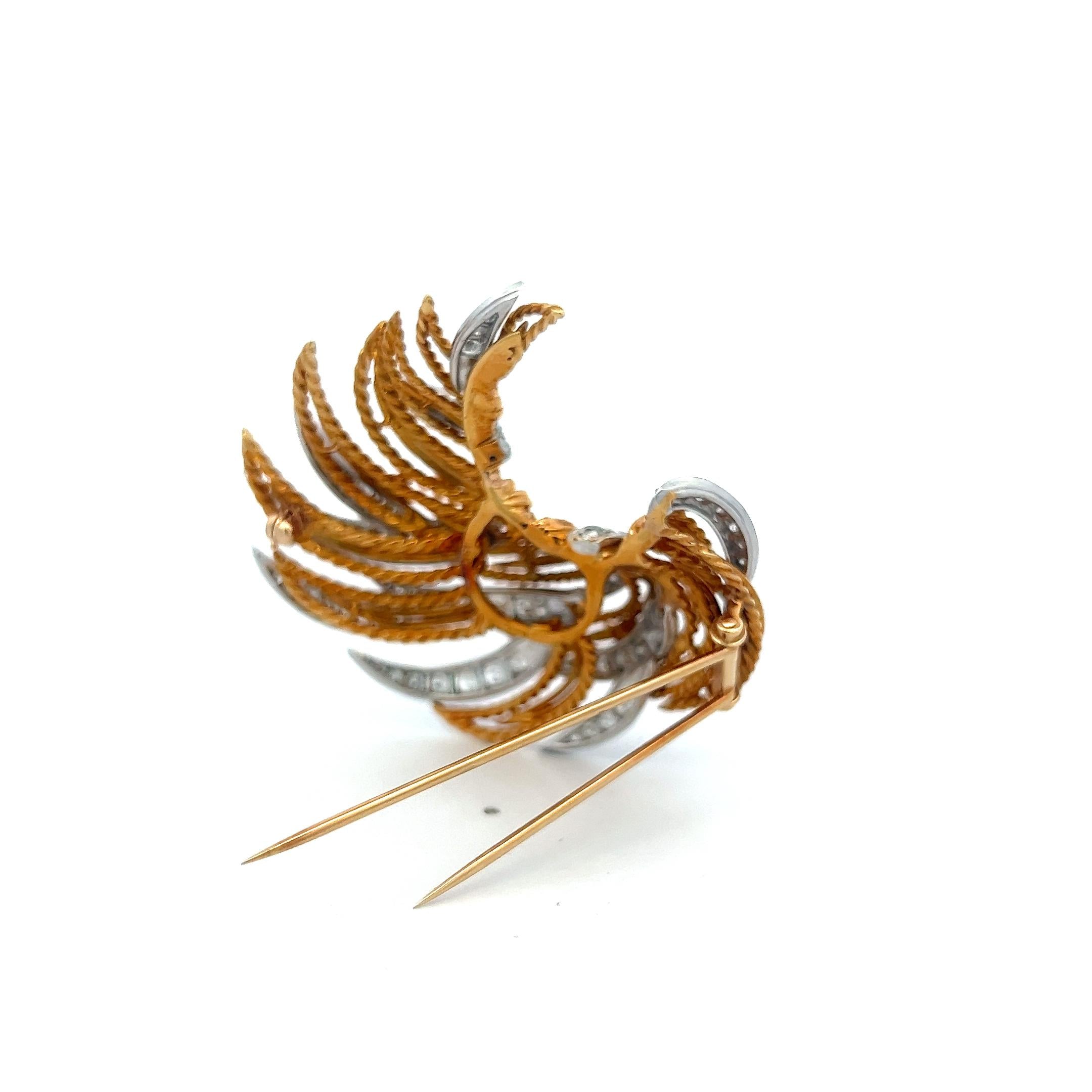 Two Tone Gold Platinum Pin Brooch with 2.2 Carat Round F VS Diamonds