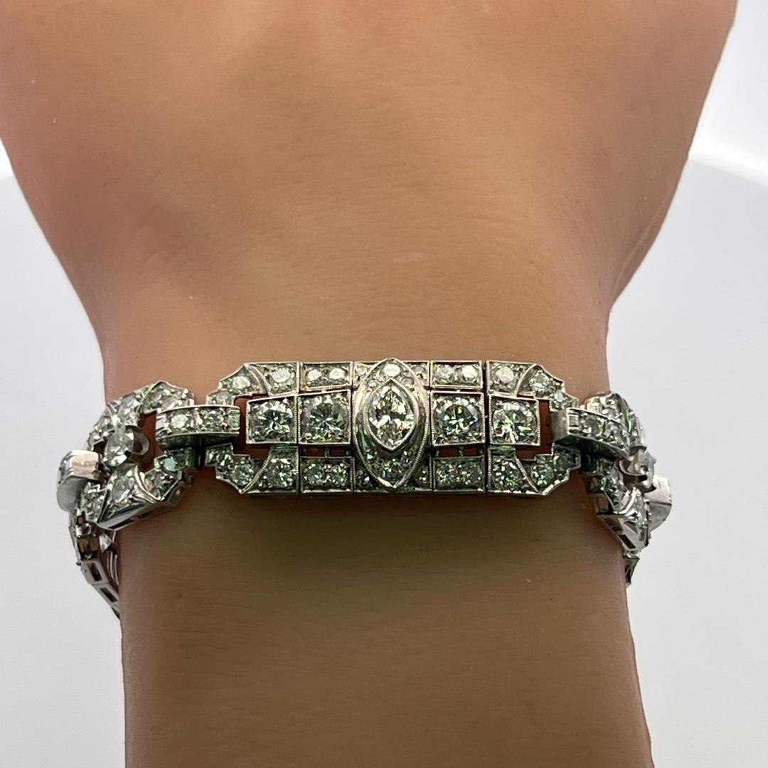 Platinum Art-Deco Bracelet with 10 Carat Mixed Cut F-VS Diamonds 6.25 Inch