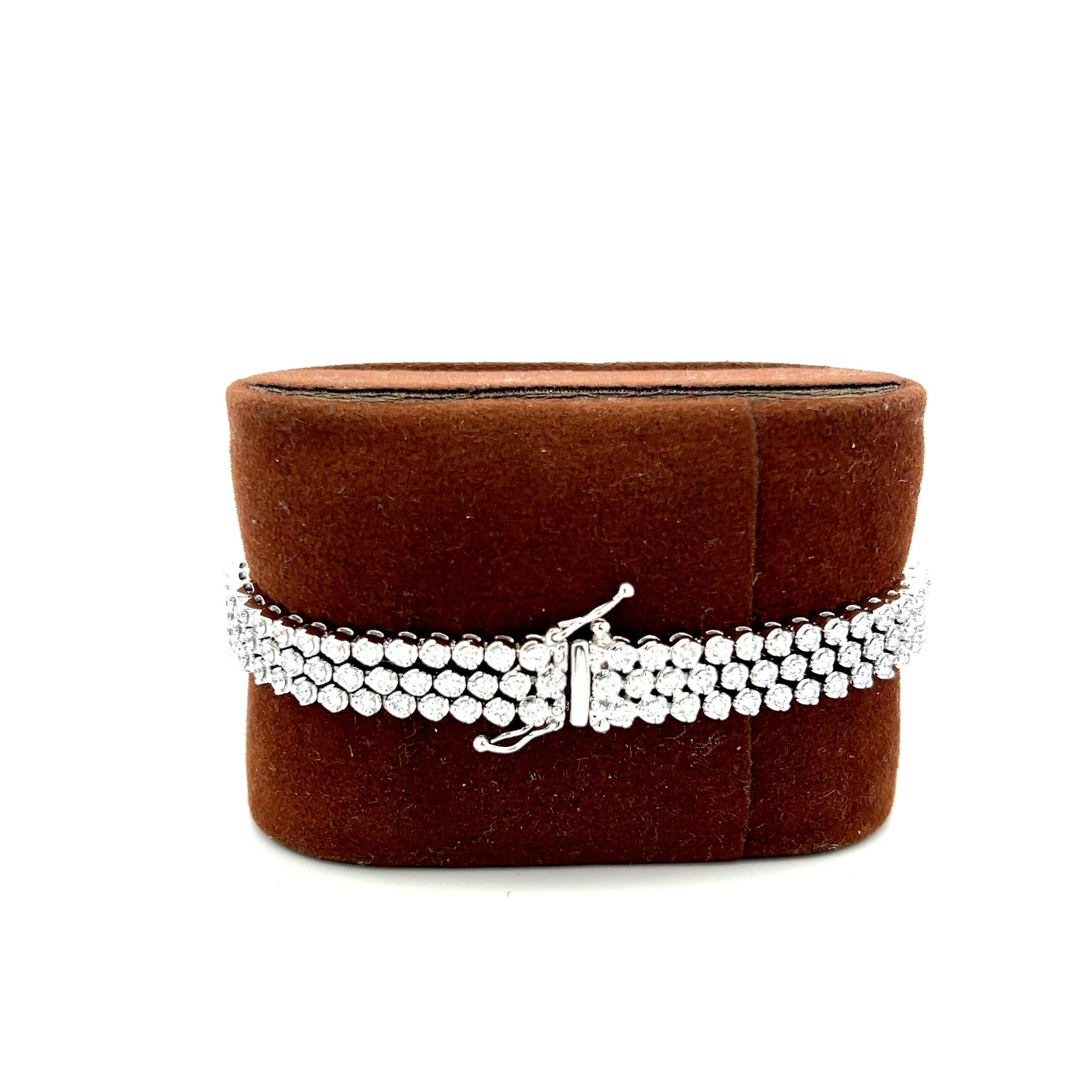 Vintage 14K White Gold Link Bracelet with 3 Carat Round H SI Diamonds