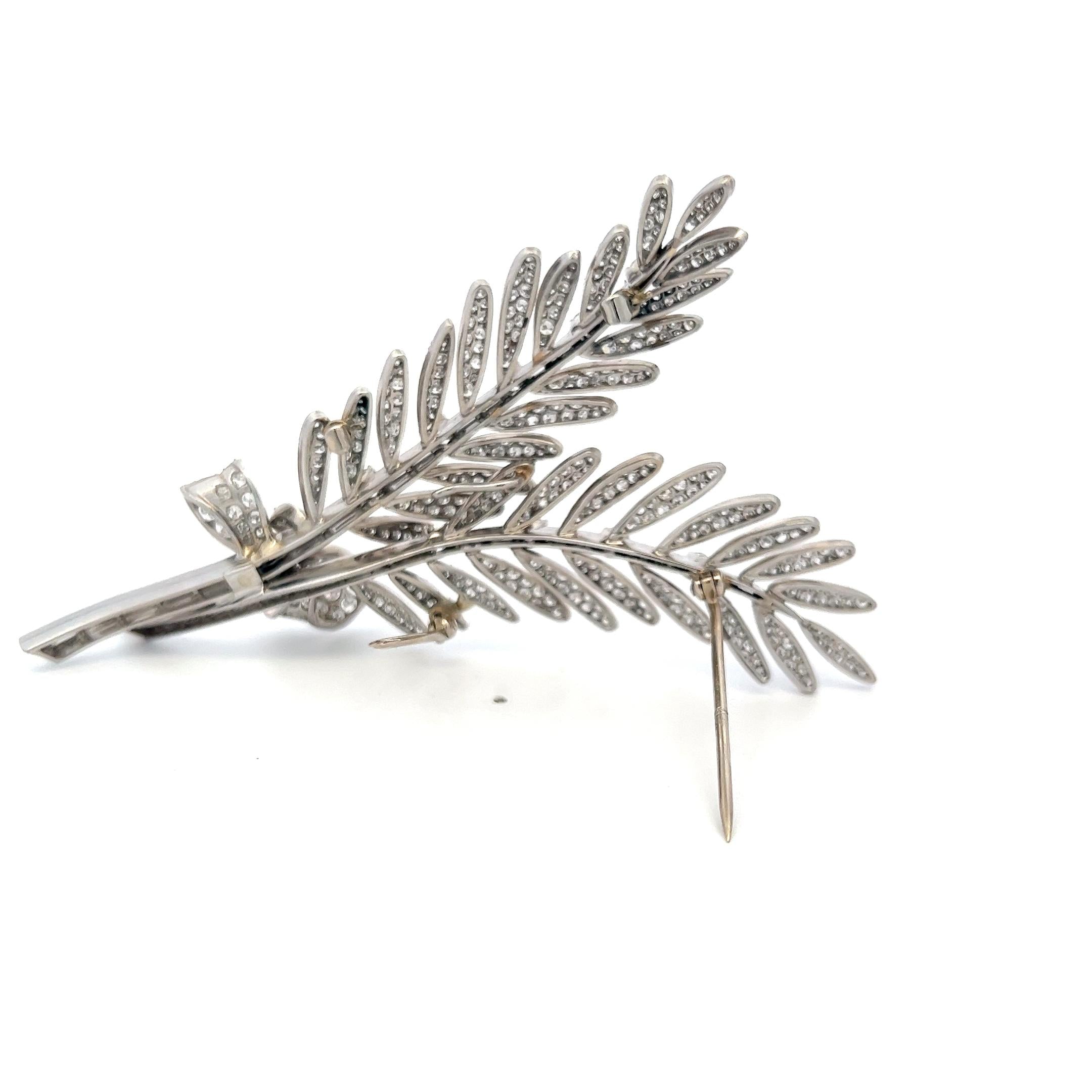 Vintage Platinum Pin Brooch with 12.05 Carat Round and Tapered Baguette Diamonds