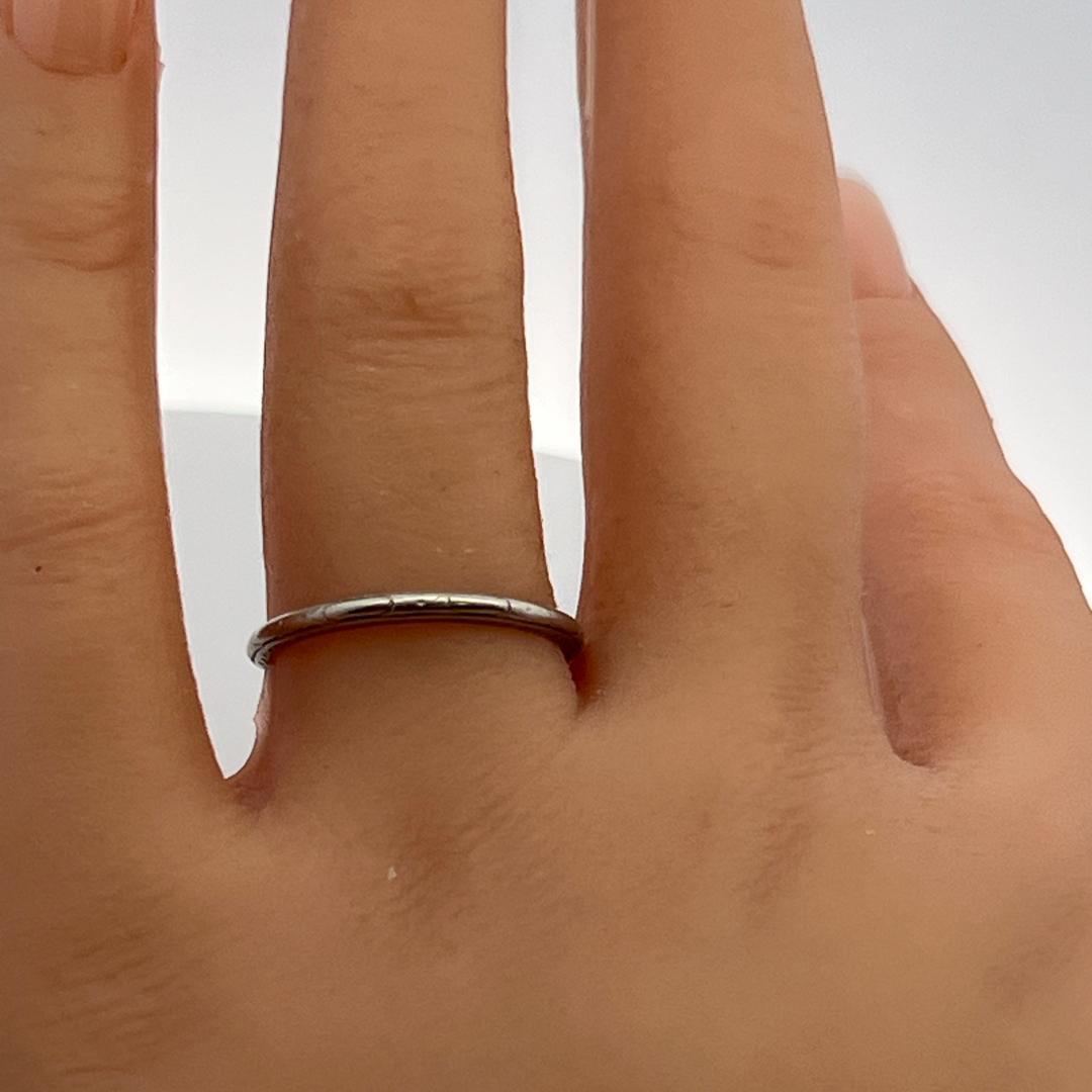 Vintage Platinum Engraved Band Ring 2.9 Grams Size 8