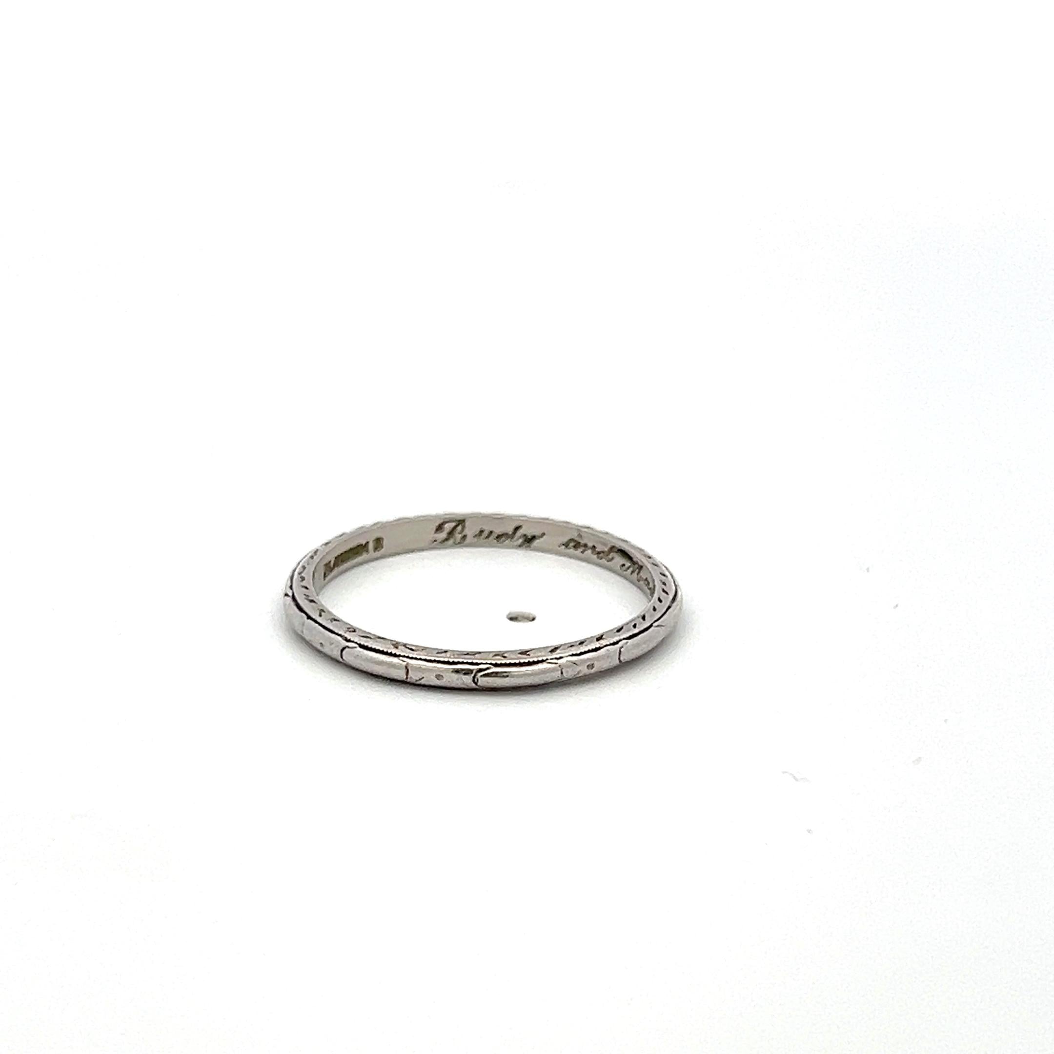 Vintage Platinum Engraved Band Ring 2.9 Grams Size 8