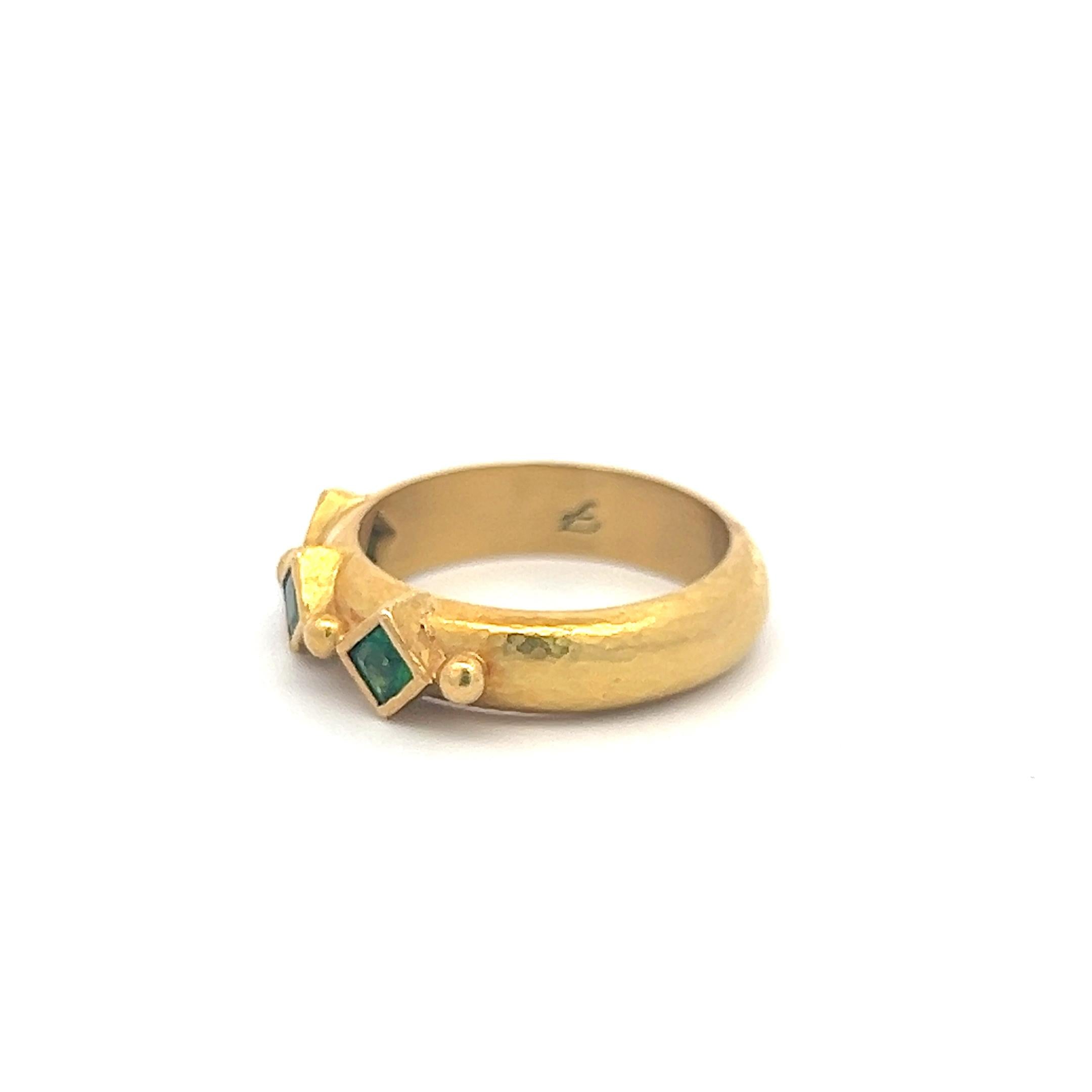 Vintage 18K Yellow Gold Band Ring with 0.36 Carat Emerald Size 7