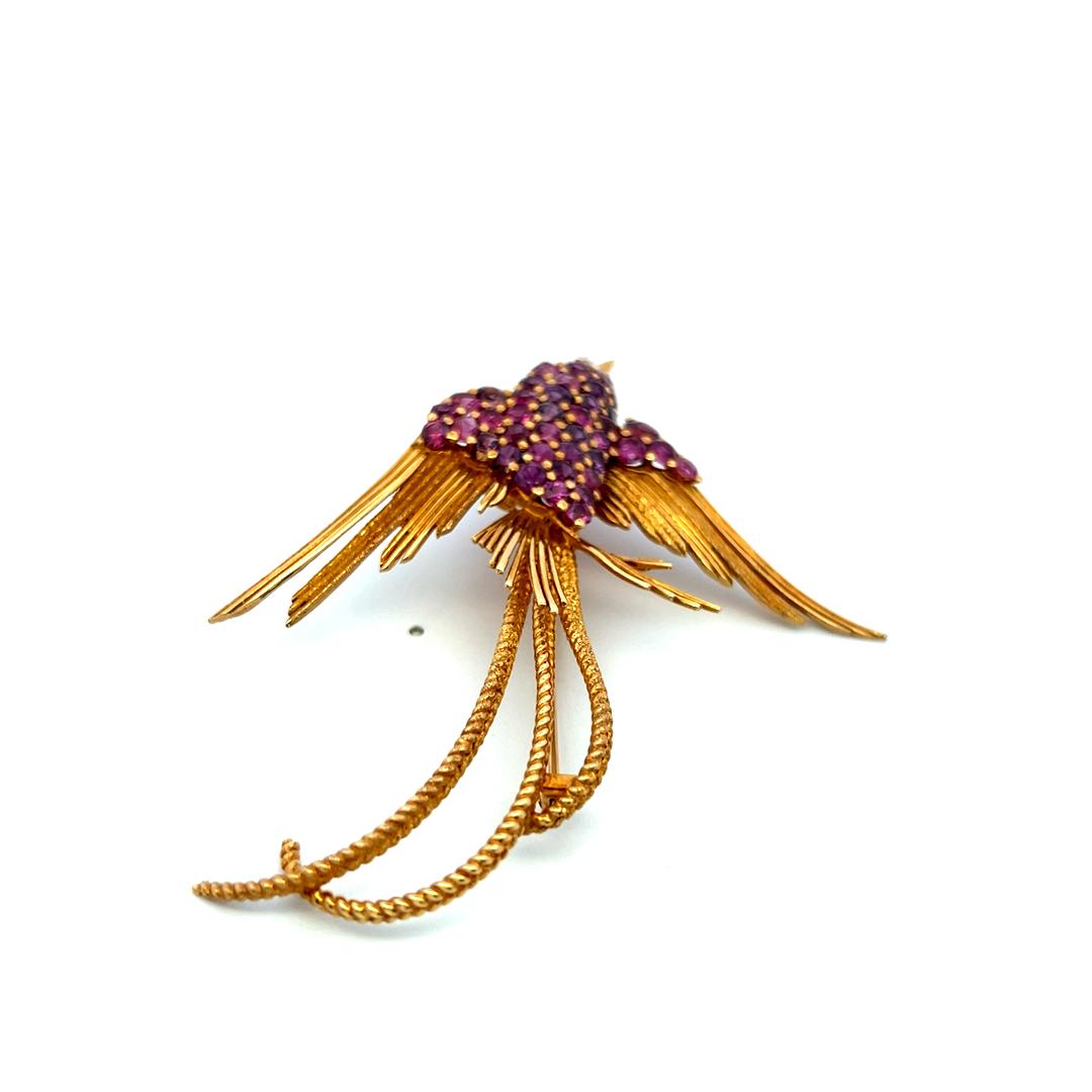 18K YG Bird Pin Brooch with 0.15 Carat Round G-VS Diamond & 4.5 Carat Ruby