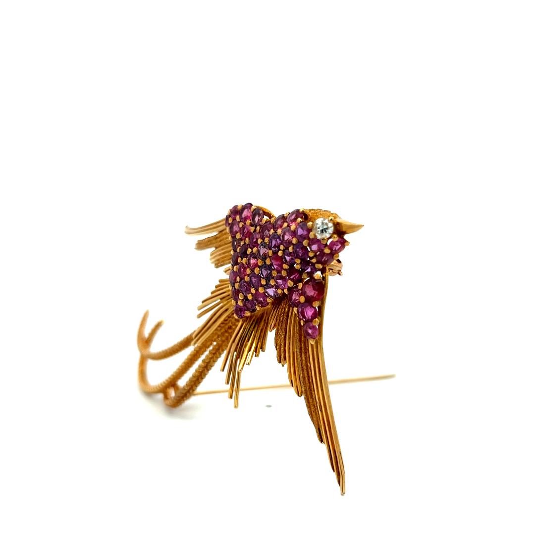 18K YG Bird Pin Brooch with 0.15 Carat Round G-VS Diamond & 4.5 Carat Ruby