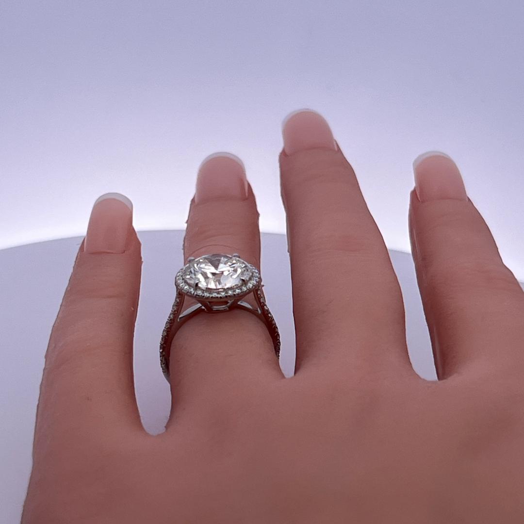 Tiffany & Co Platinum Halo Ring 5.33 Carat Round Diamonds Size 6  I VVS2 GIA