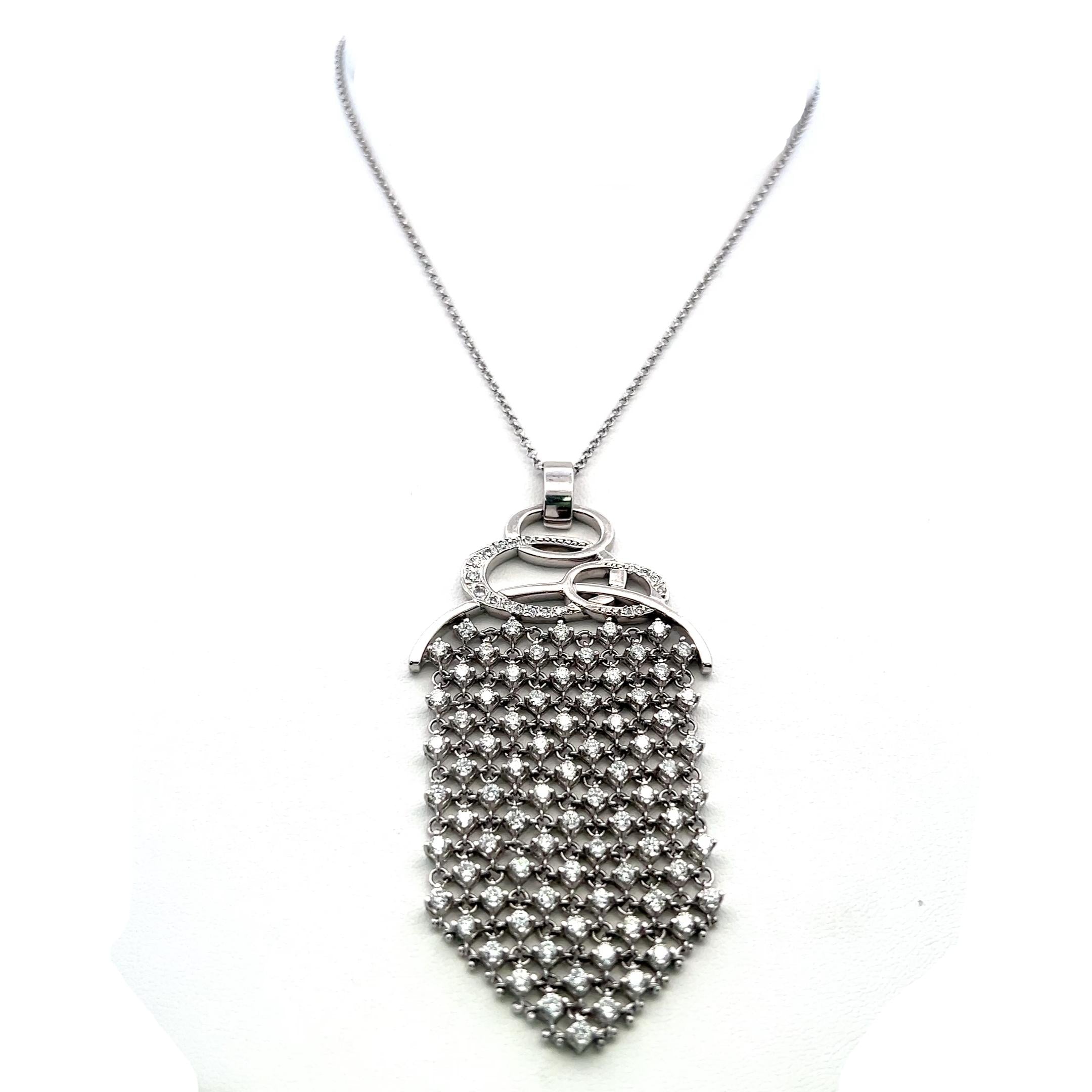 Vintage 18K White Gold Pendant Necklace with 2.21 Carat Round F-VS Diamonds