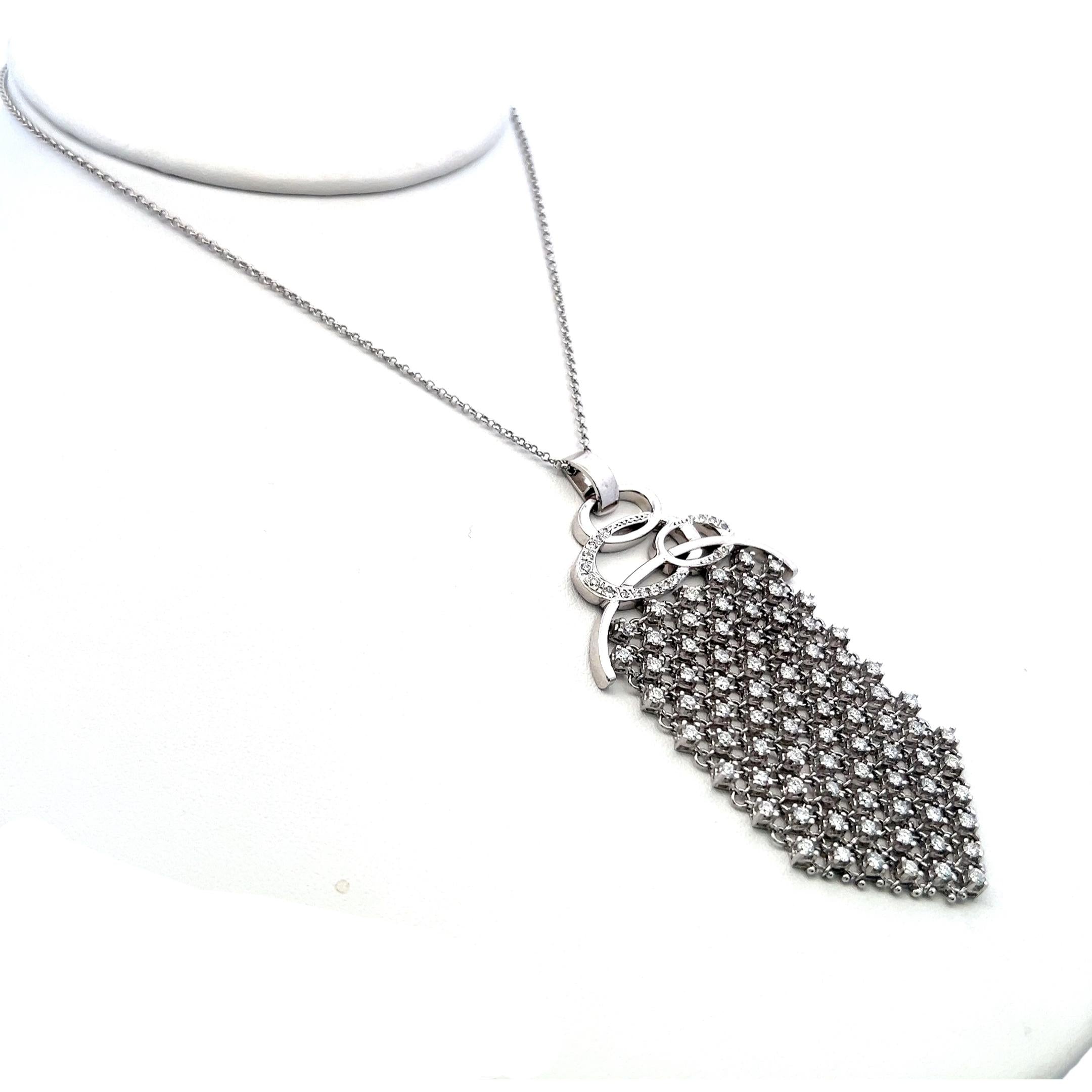 Vintage 18K White Gold Pendant Necklace with 2.21 Carat Round F-VS Diamonds