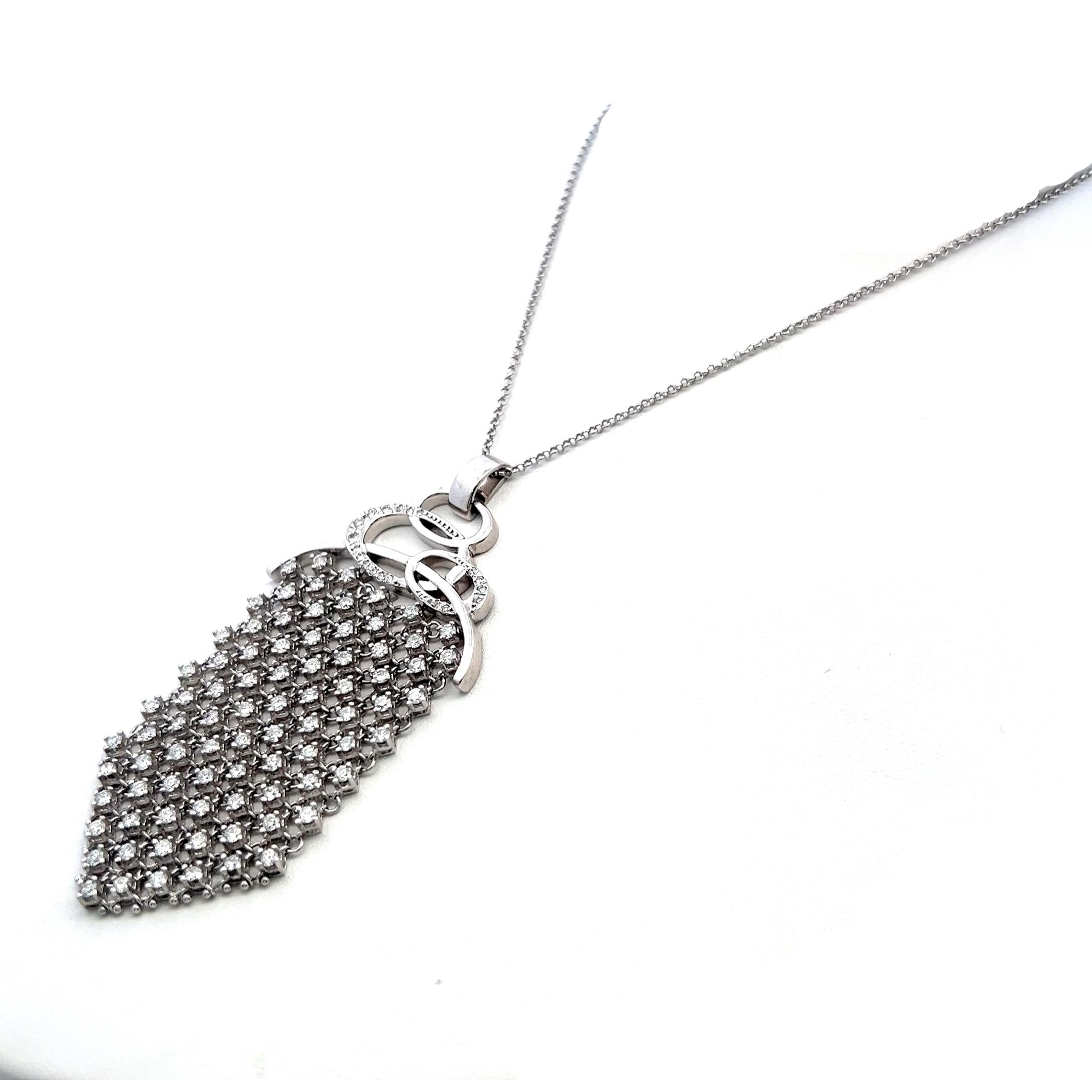 Vintage 18K White Gold Pendant Necklace with 2.21 Carat Round F-VS Diamonds