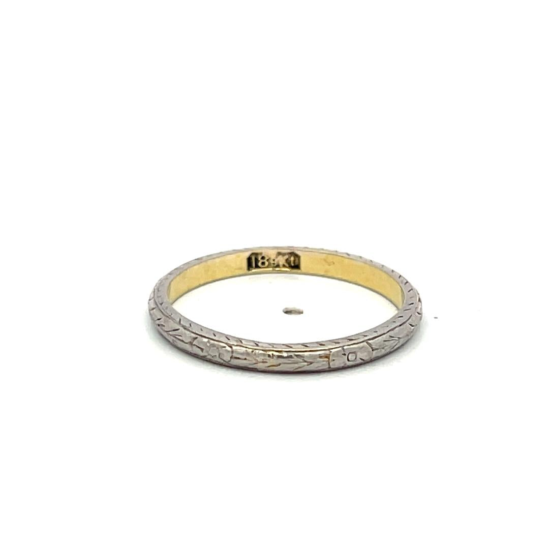 Vintage 18K White Gold Engraved Band Ring 2.5 Grams Size 7