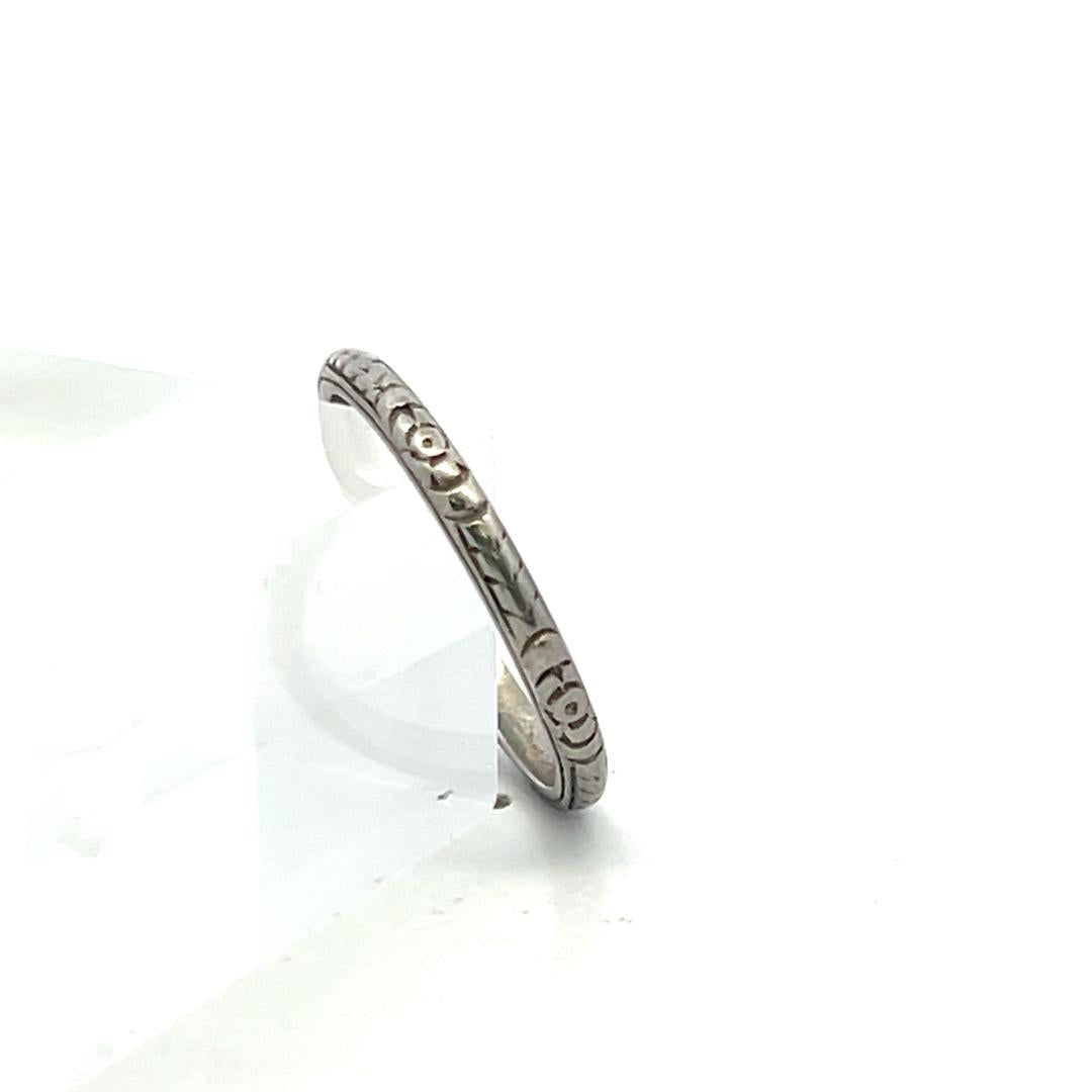 Vintage Platinum Band Ring 2.2 Grams Size 5