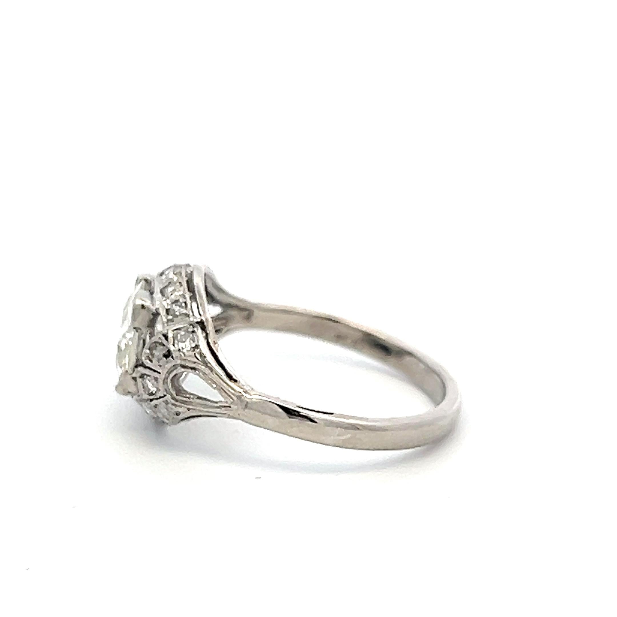 Platinum Art Deco Ring with 1.7 Carat Old European Cut Diamonds K-VS2 GIA