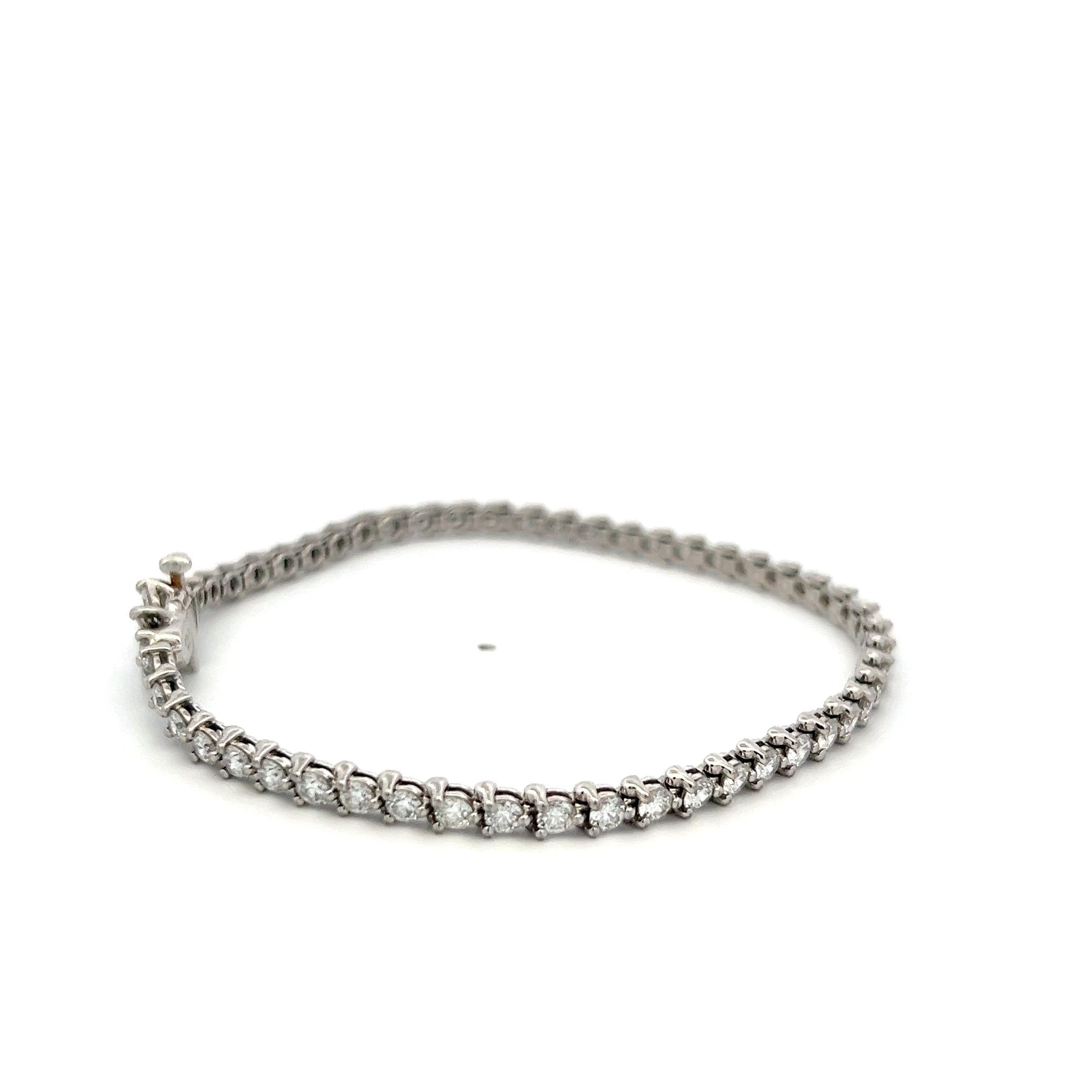 Tiffany & Co Platinum Tennis Bracelet with 3.08 Ct Round Marquis F VS Diamonds